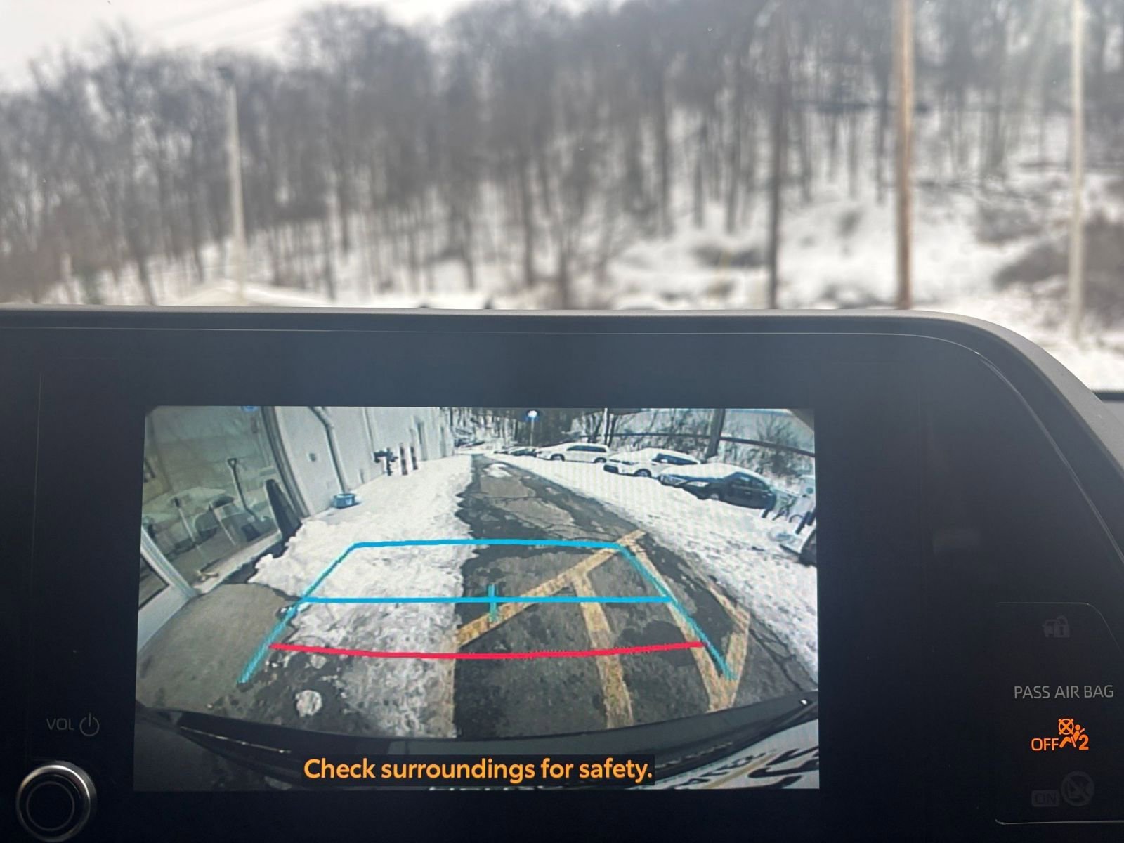 Thumbnail: 2025 Toyota Highlander - 25