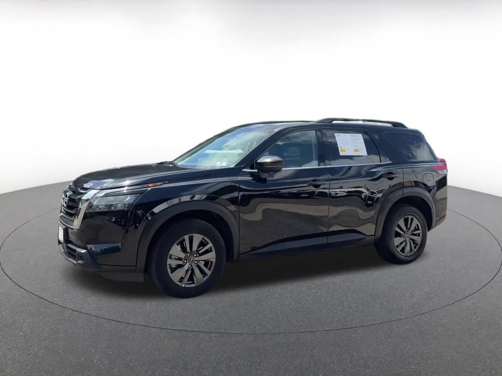 Thumbnail: 2025 Nissan Pathfinder - 8