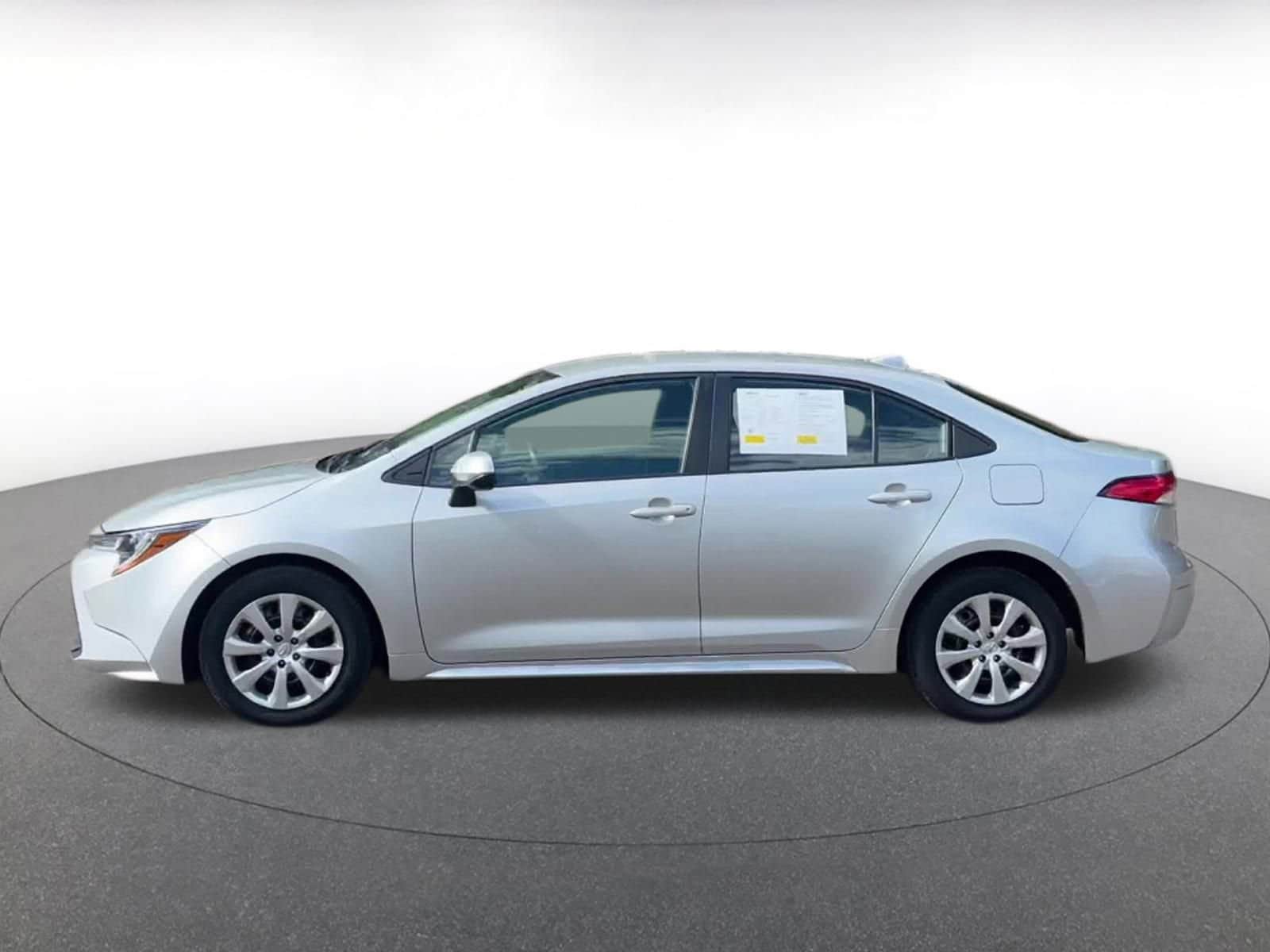 Thumbnail: 2024 Toyota Corolla - 10