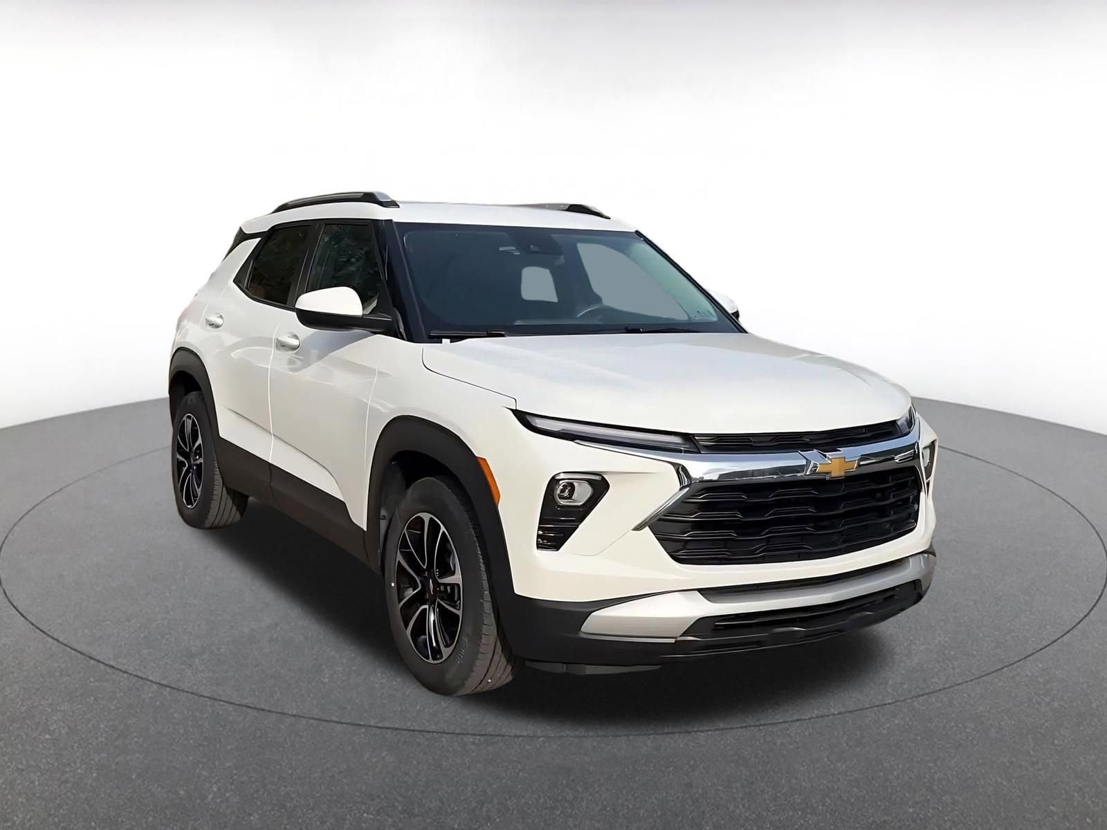 Thumbnail: 2025 Chevrolet TrailBlazer - 3