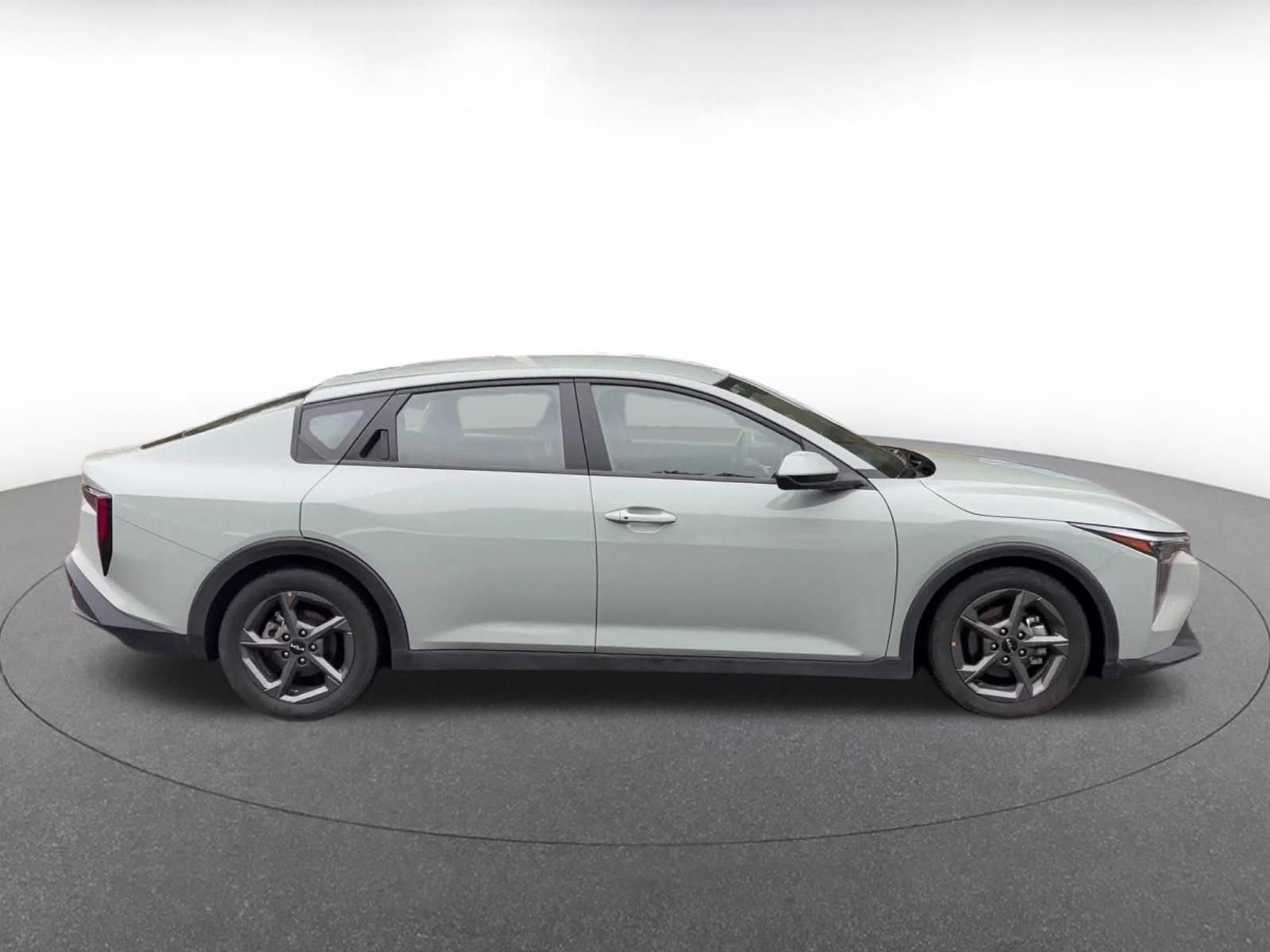 Thumbnail: 2025 Kia K4 - 16