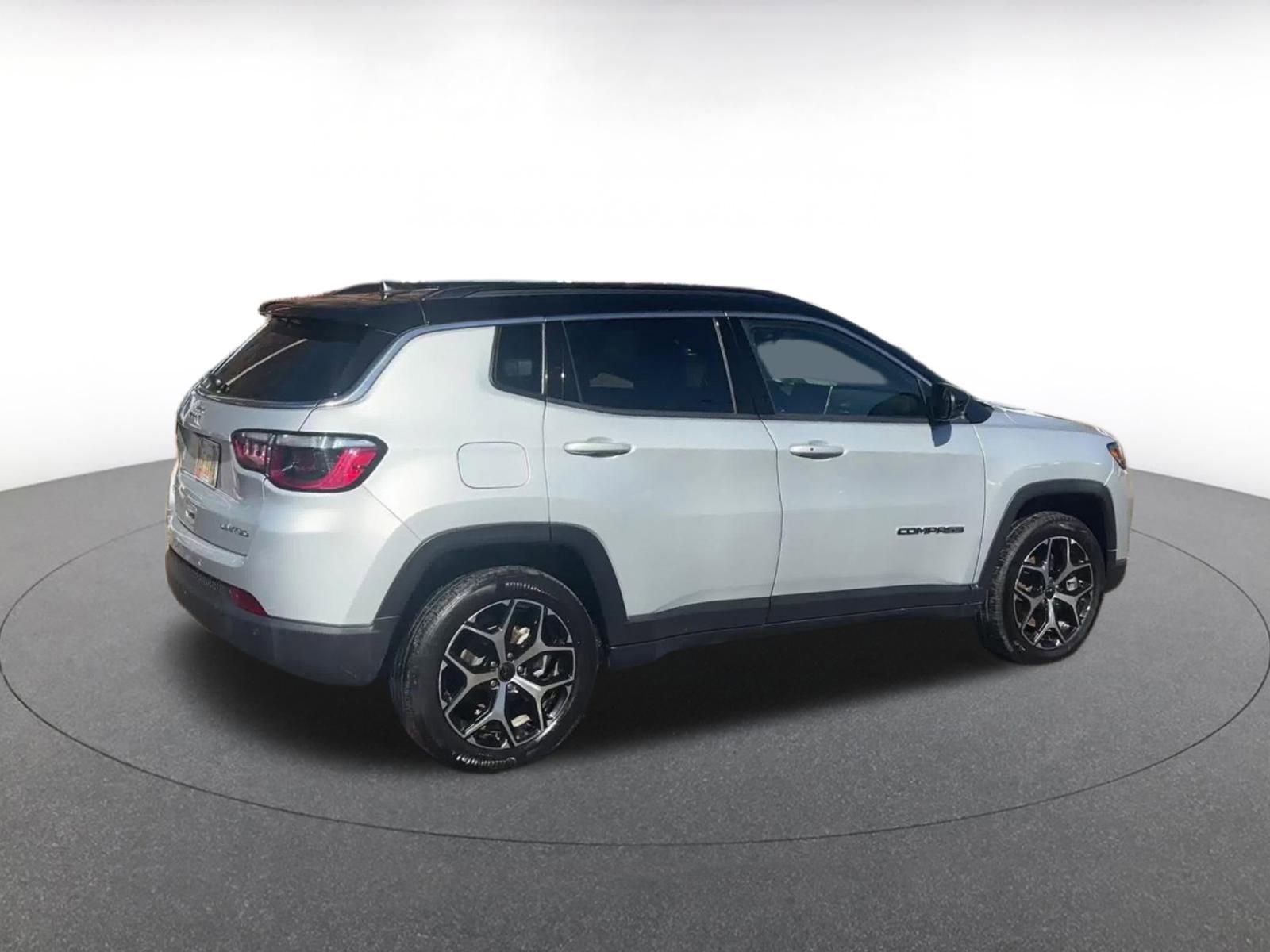Thumbnail: 2025 Jeep Compass - 15