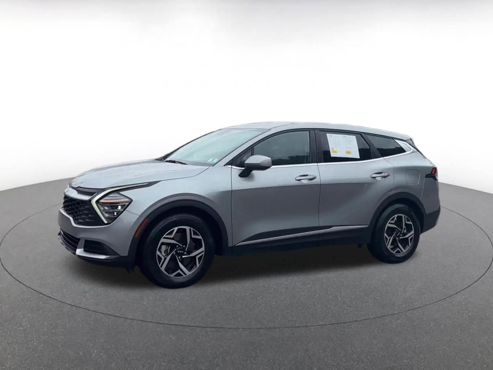 Thumbnail: 2025 Kia Sportage - 8