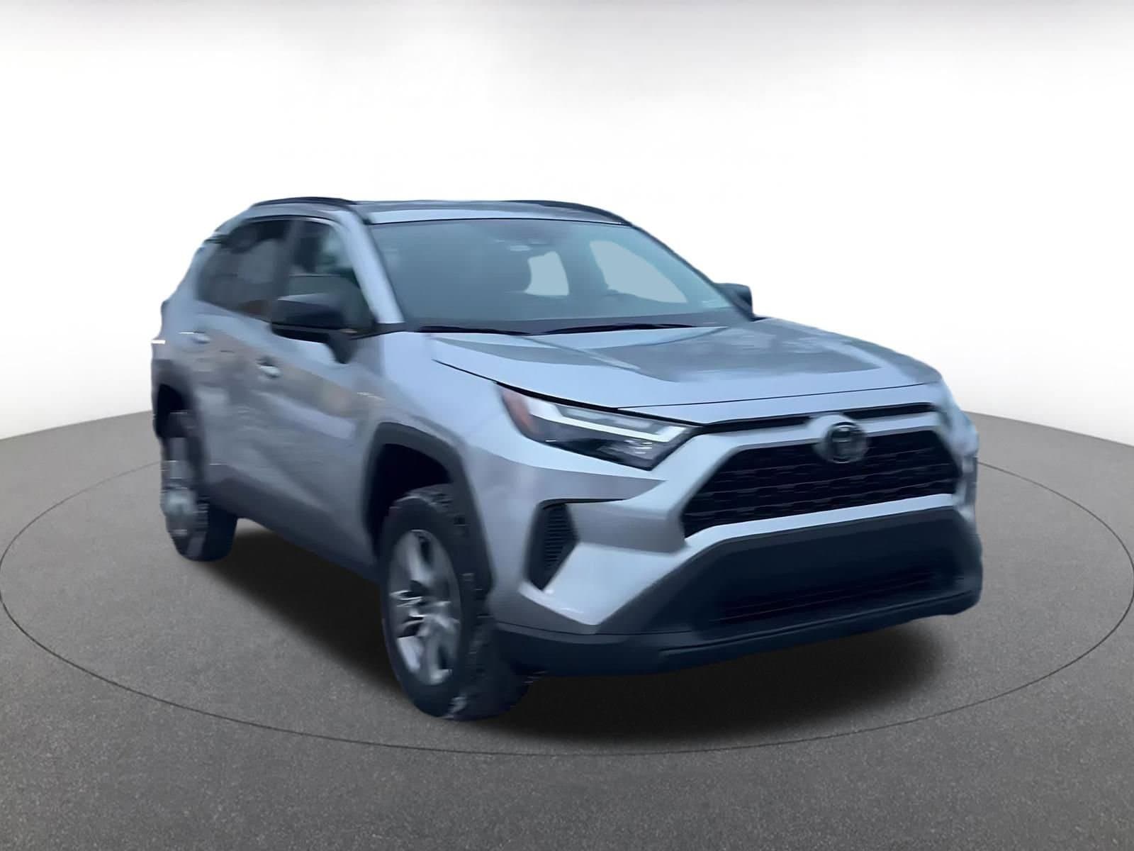 Thumbnail: 2025 Toyota RAV4 - 3