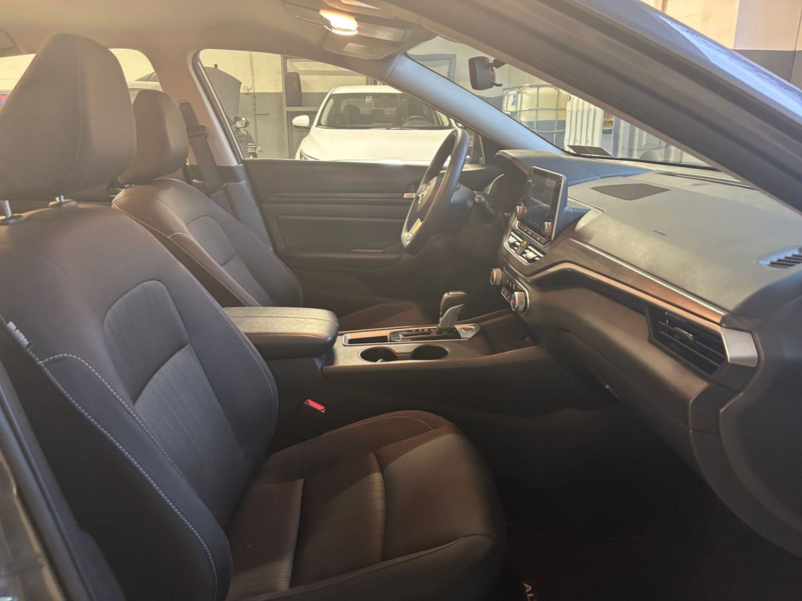 Thumbnail: 2025 Nissan Altima - 27