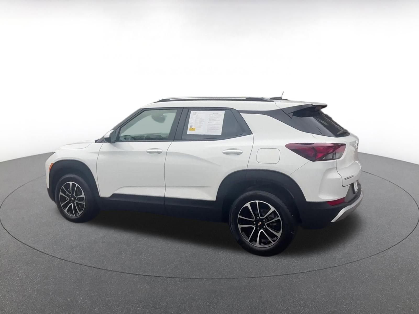 Thumbnail: 2025 Chevrolet TrailBlazer - 10