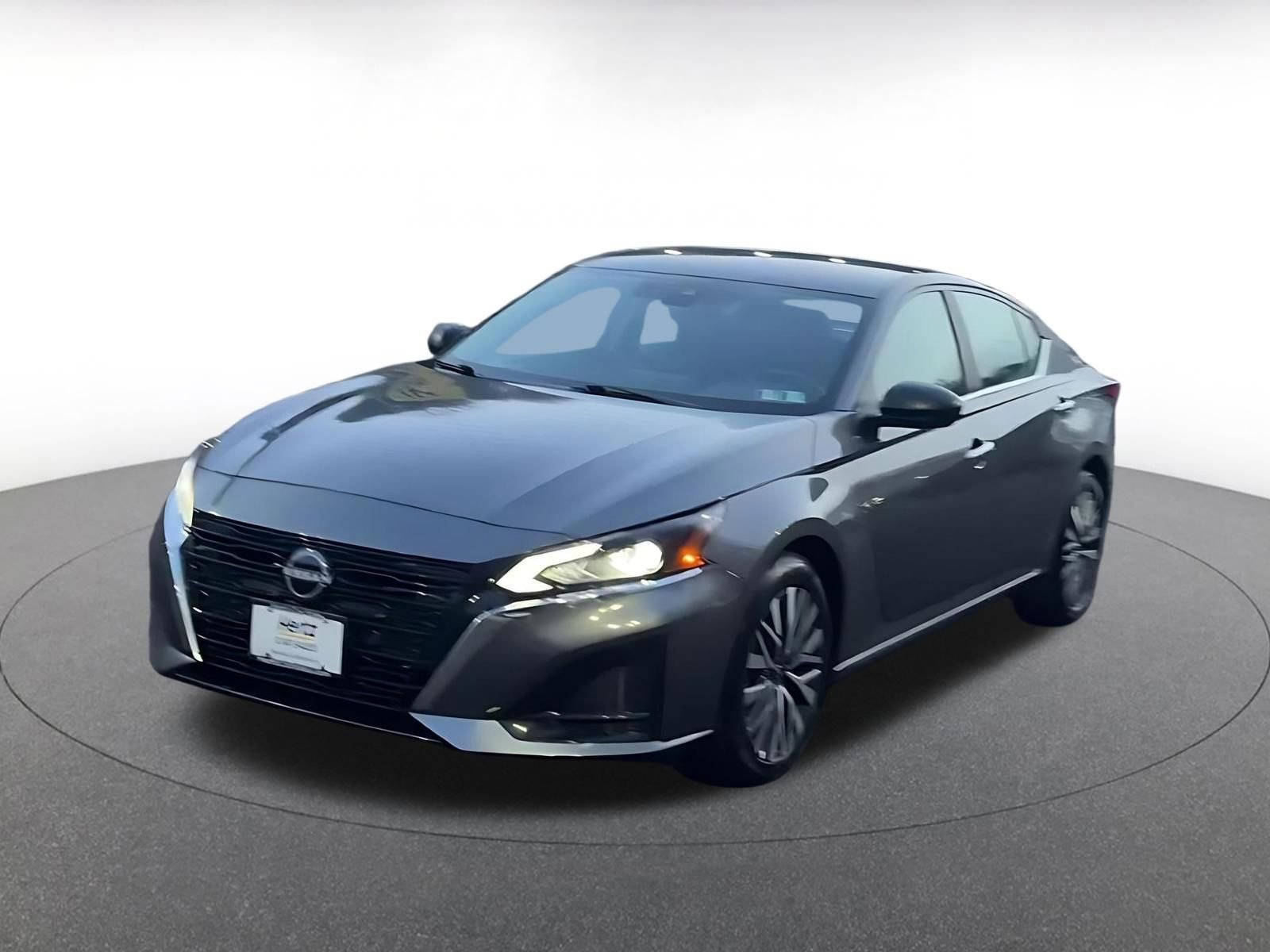 Thumbnail: 2025 Nissan Altima - 7