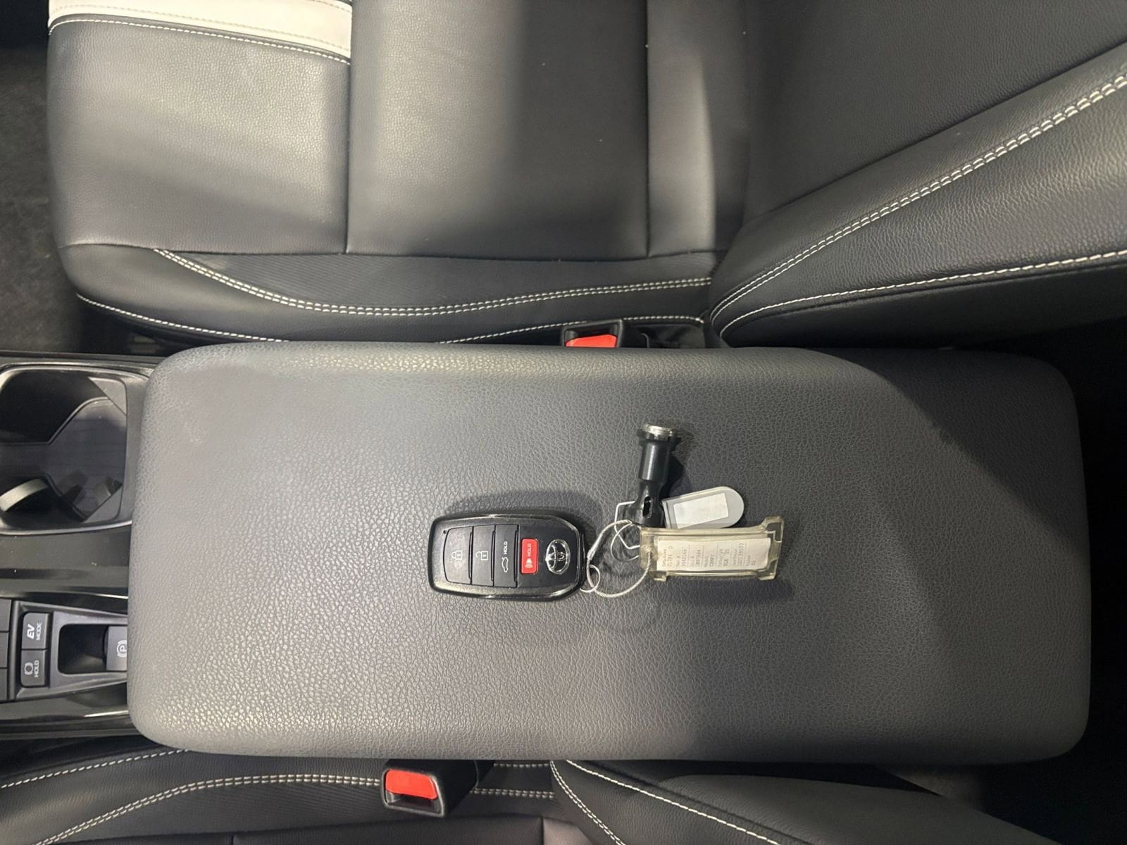 Thumbnail: 2025 Toyota Camry - 22