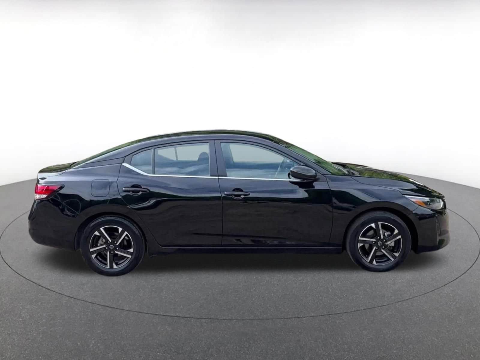 Thumbnail: 2025 Nissan Sentra - 16
