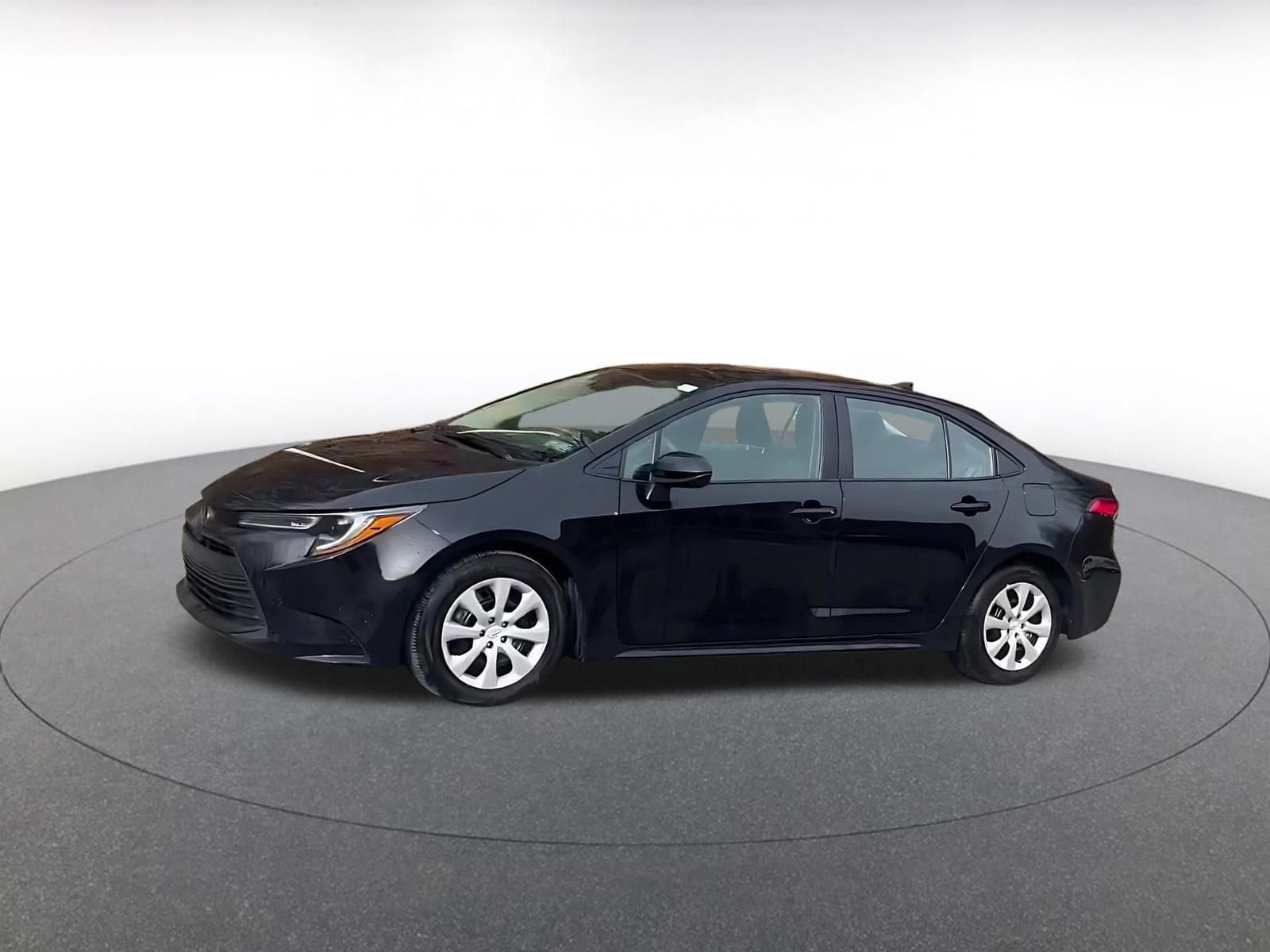 Thumbnail: 2025 Toyota Corolla - 8