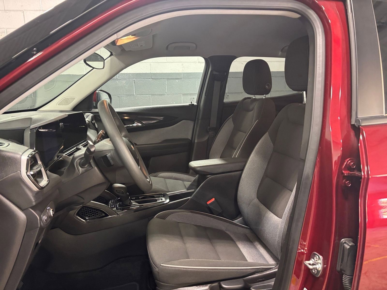 Thumbnail: 2025 Chevrolet TrailBlazer - 35