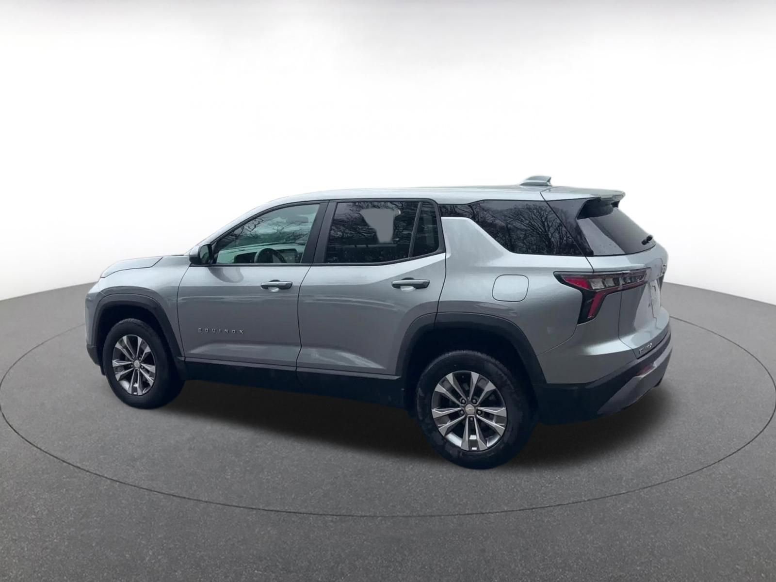 Thumbnail: 2025 Chevrolet Equinox - 10