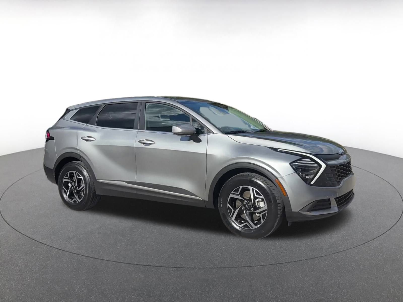 Thumbnail: 2024 Kia Sportage - 2