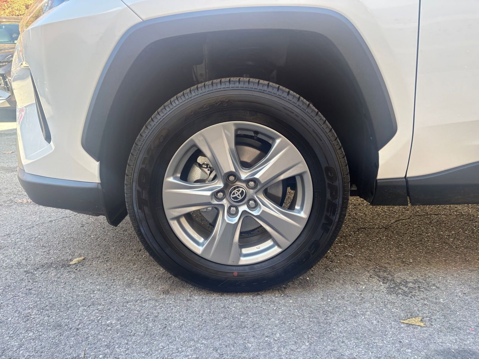 Thumbnail: 2025 Toyota RAV4 - 29