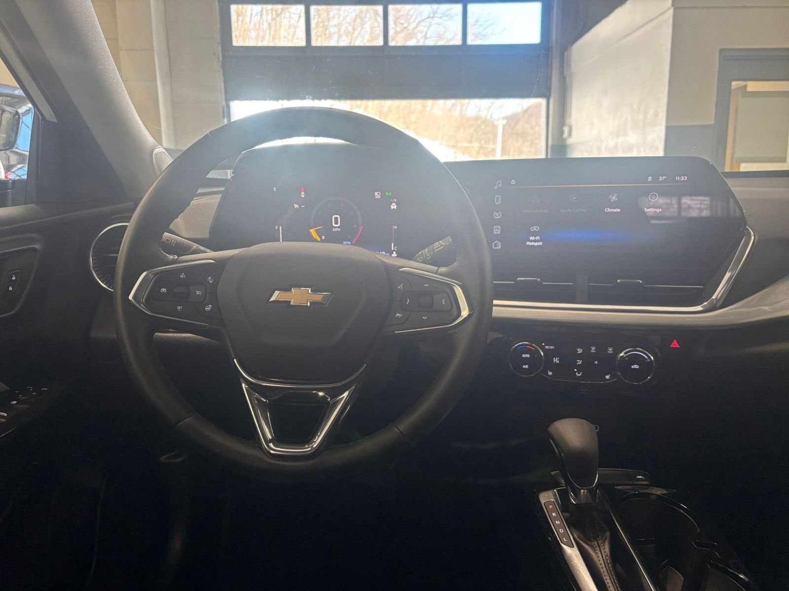 Thumbnail: 2025 Chevrolet Trax - 34