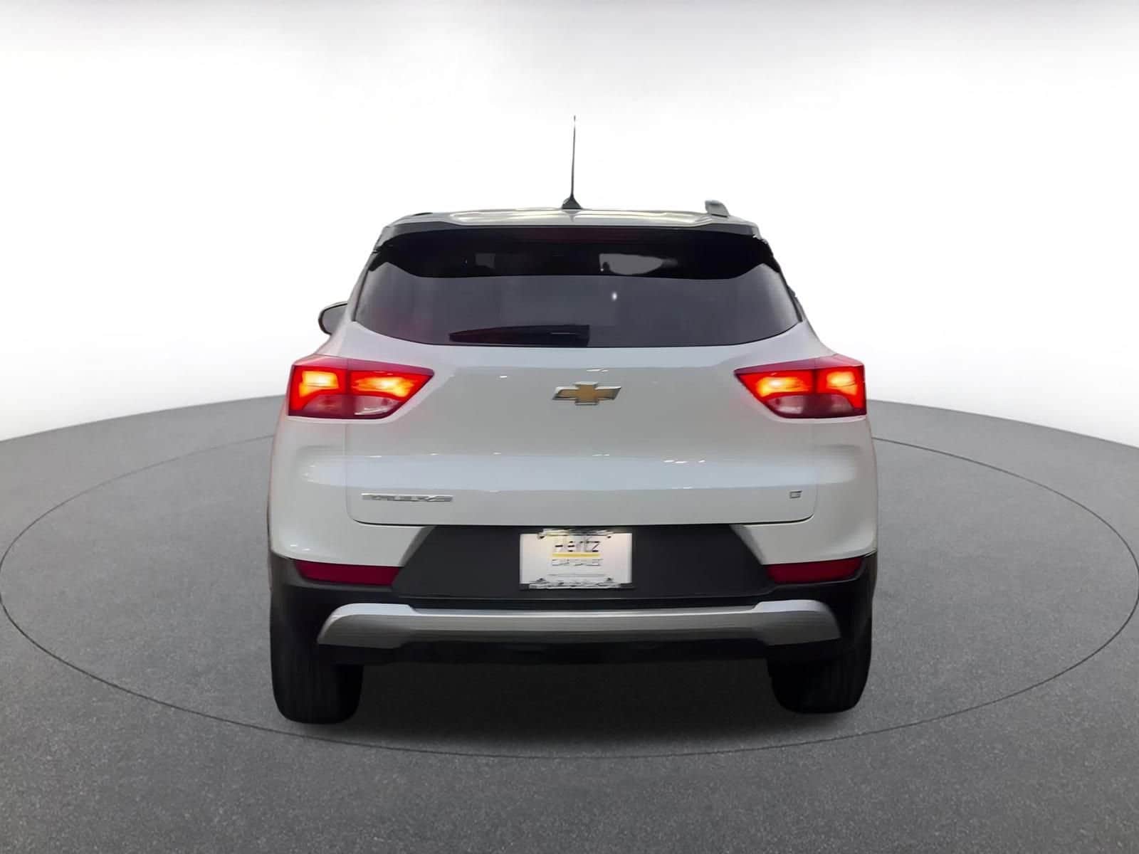 Thumbnail: 2025 Chevrolet TrailBlazer - 12