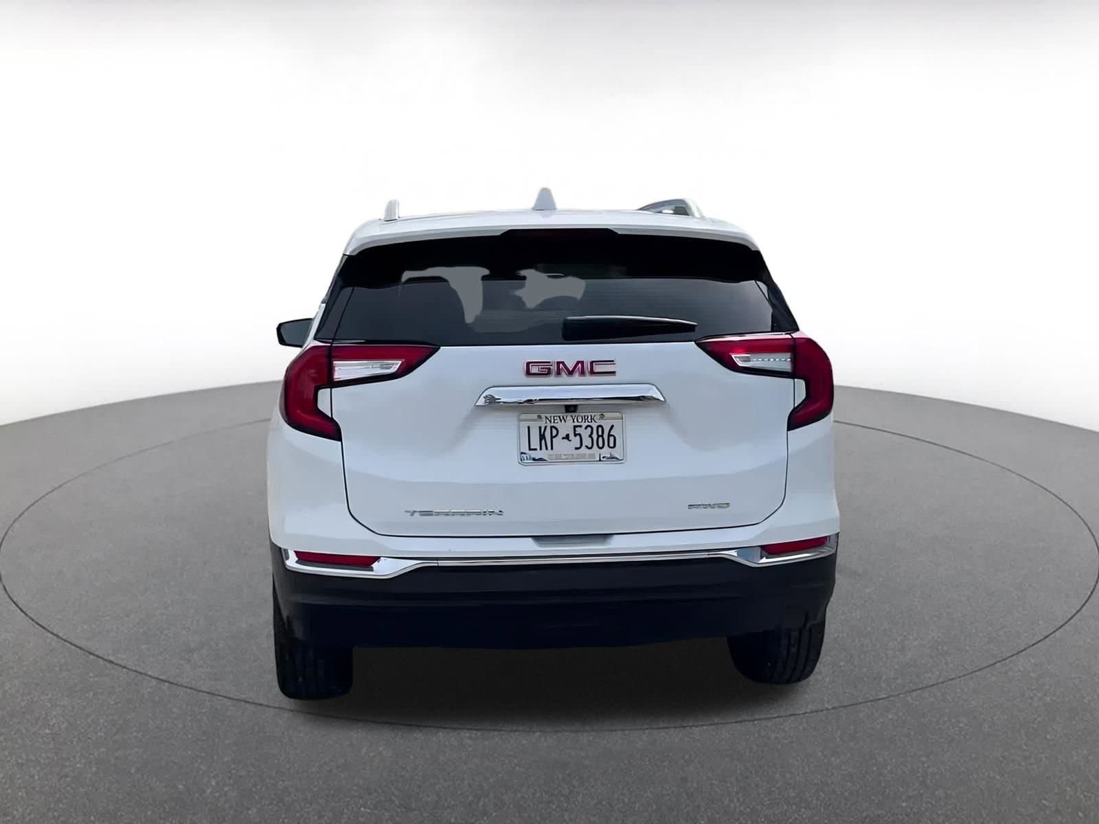 Thumbnail: 2024 GMC Terrain - 11