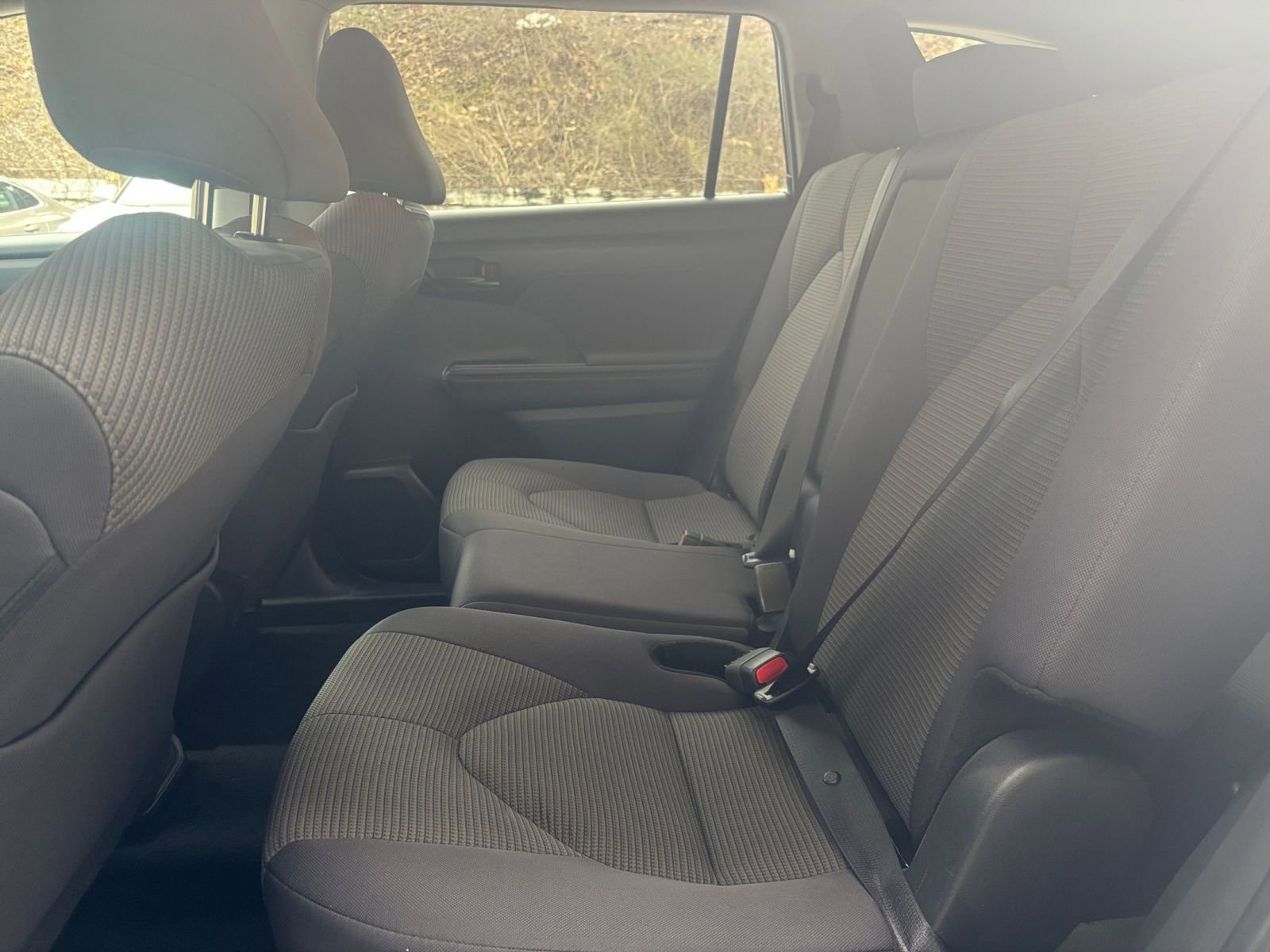 Thumbnail: 2025 Toyota Highlander - 27