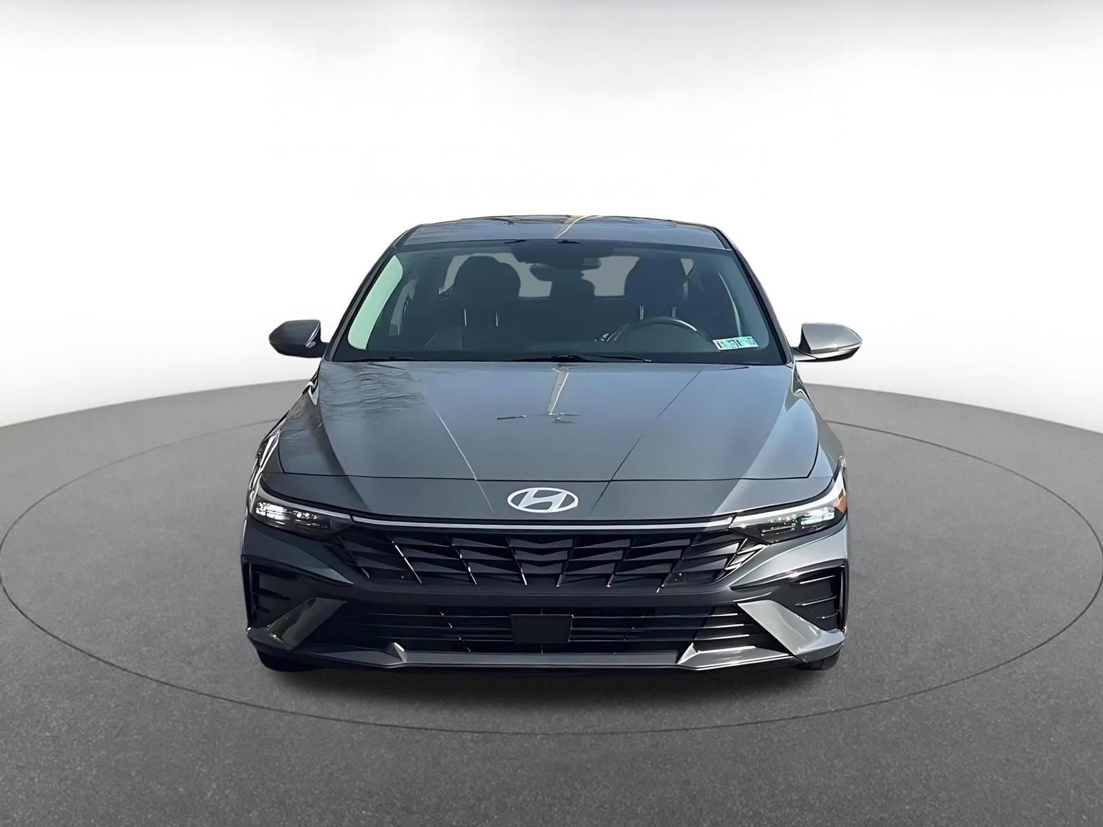 Thumbnail: 2025 Hyundai Elantra - 4