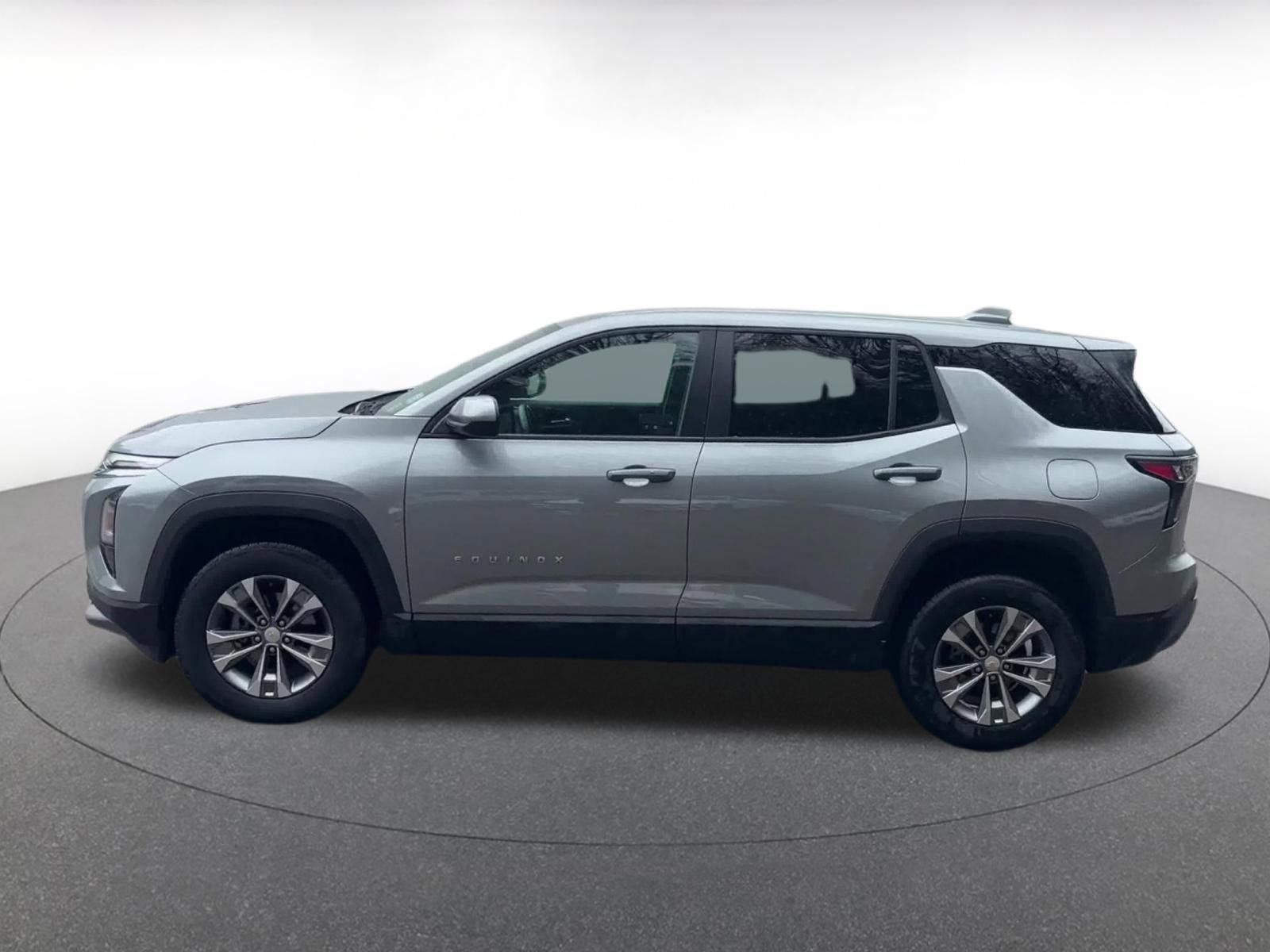 Thumbnail: 2025 Chevrolet Equinox - 9