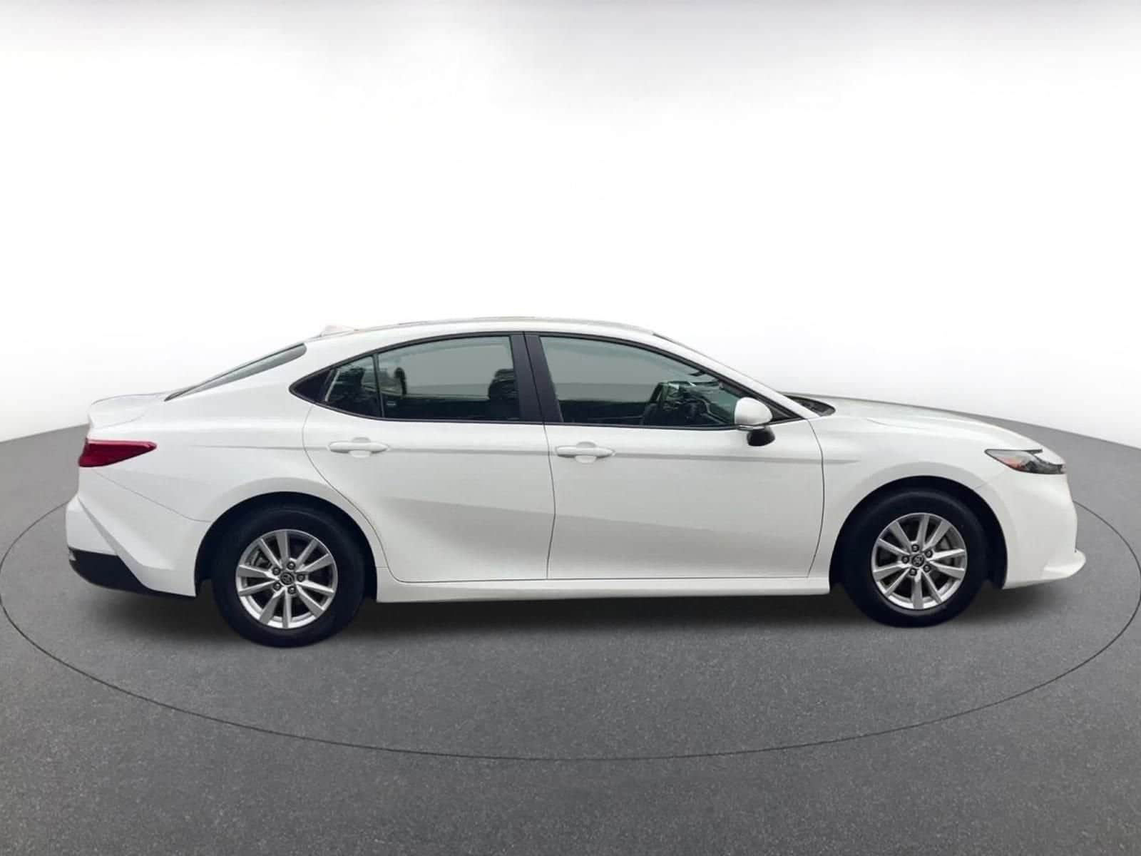 Thumbnail: 2025 Toyota Camry - 16