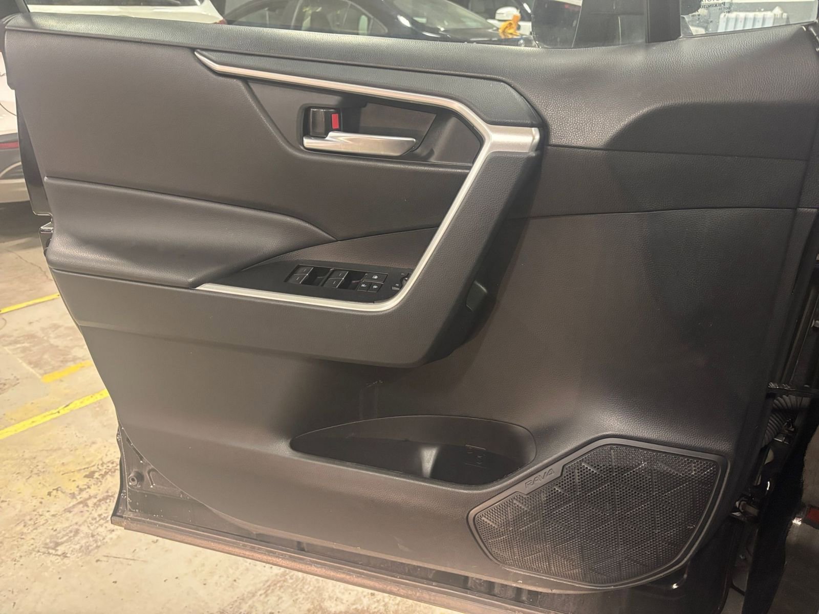 Thumbnail: 2025 Toyota RAV4 - 20