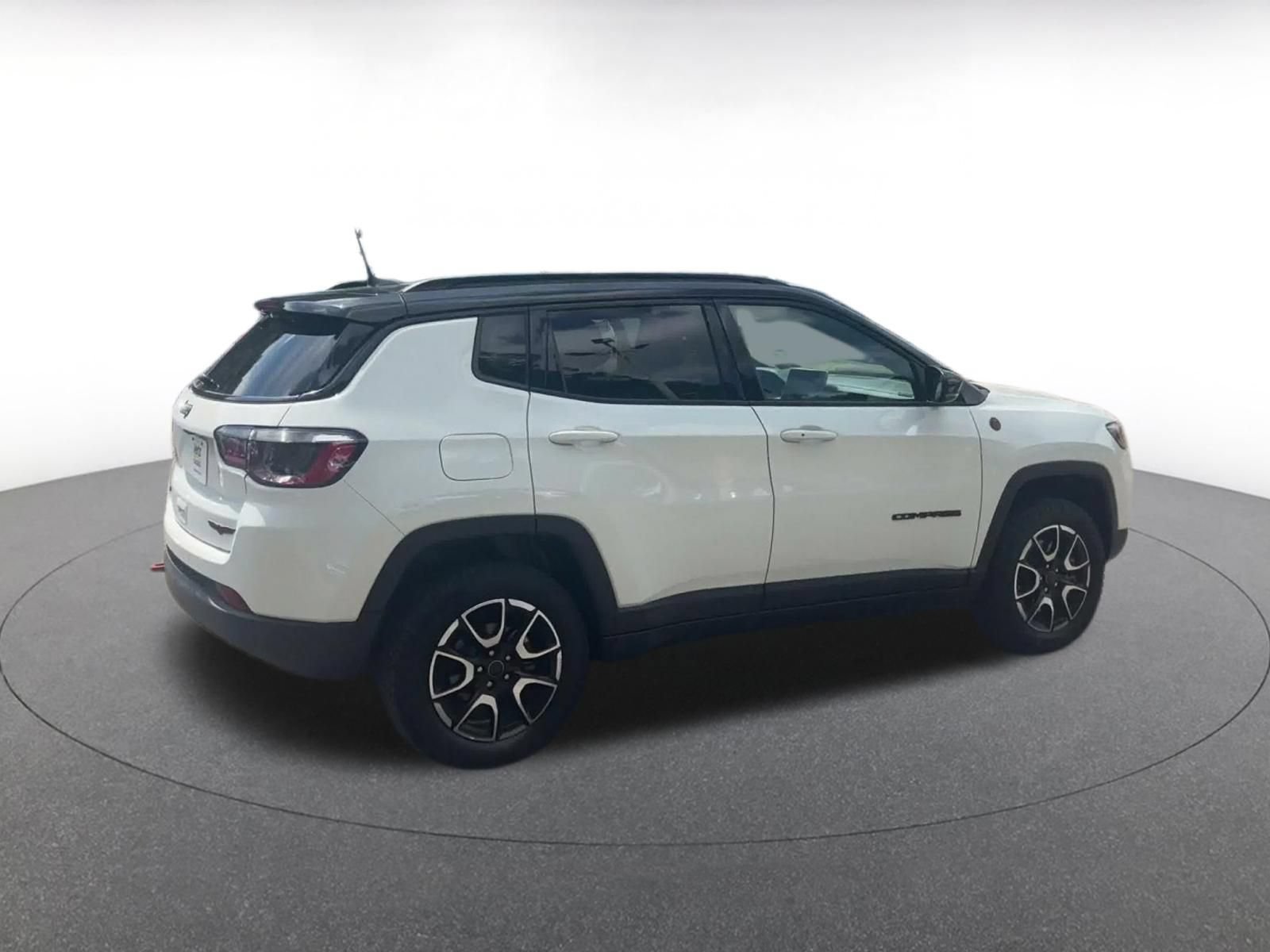 Thumbnail: 2025 Jeep Compass - 14