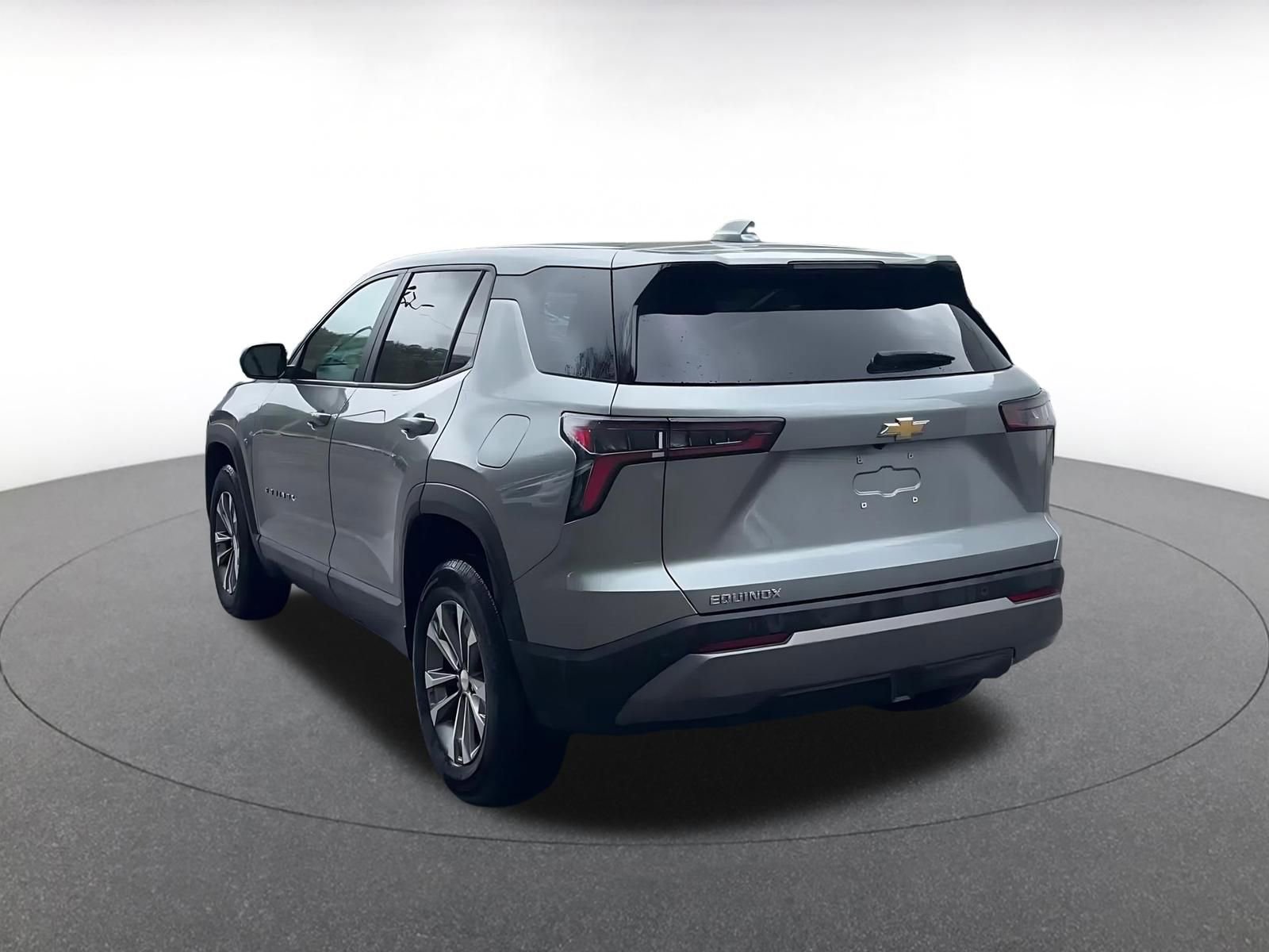 Thumbnail: 2025 Chevrolet Equinox - 11