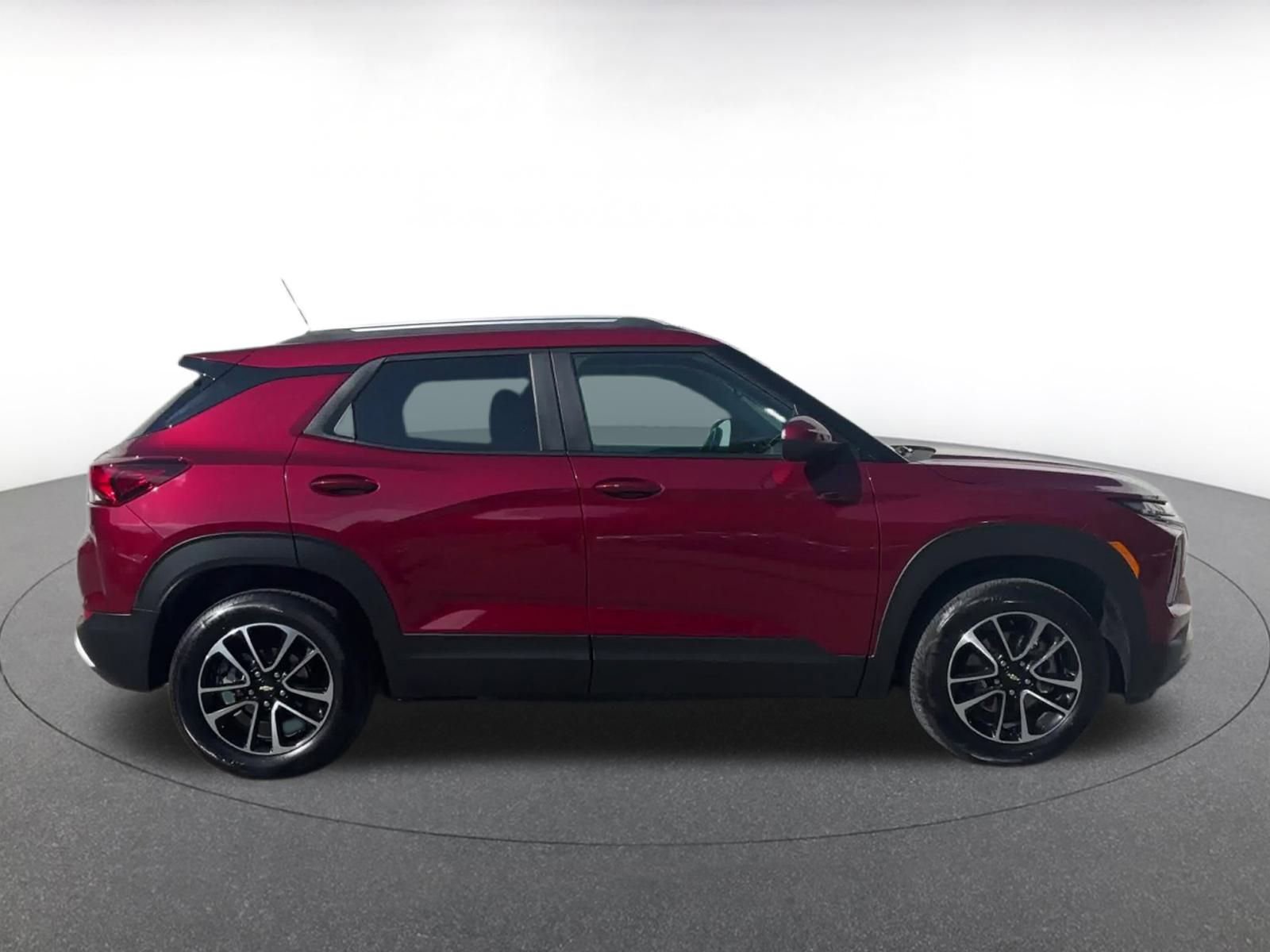 Thumbnail: 2024 Chevrolet TrailBlazer - 16