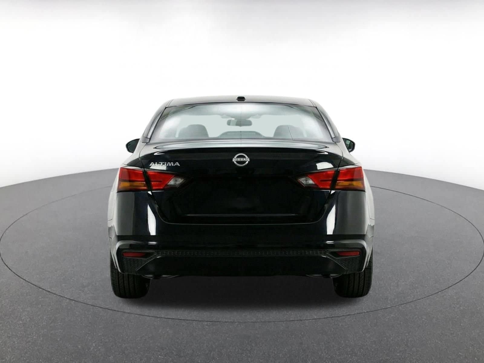 Thumbnail: 2025 Nissan Altima - 8