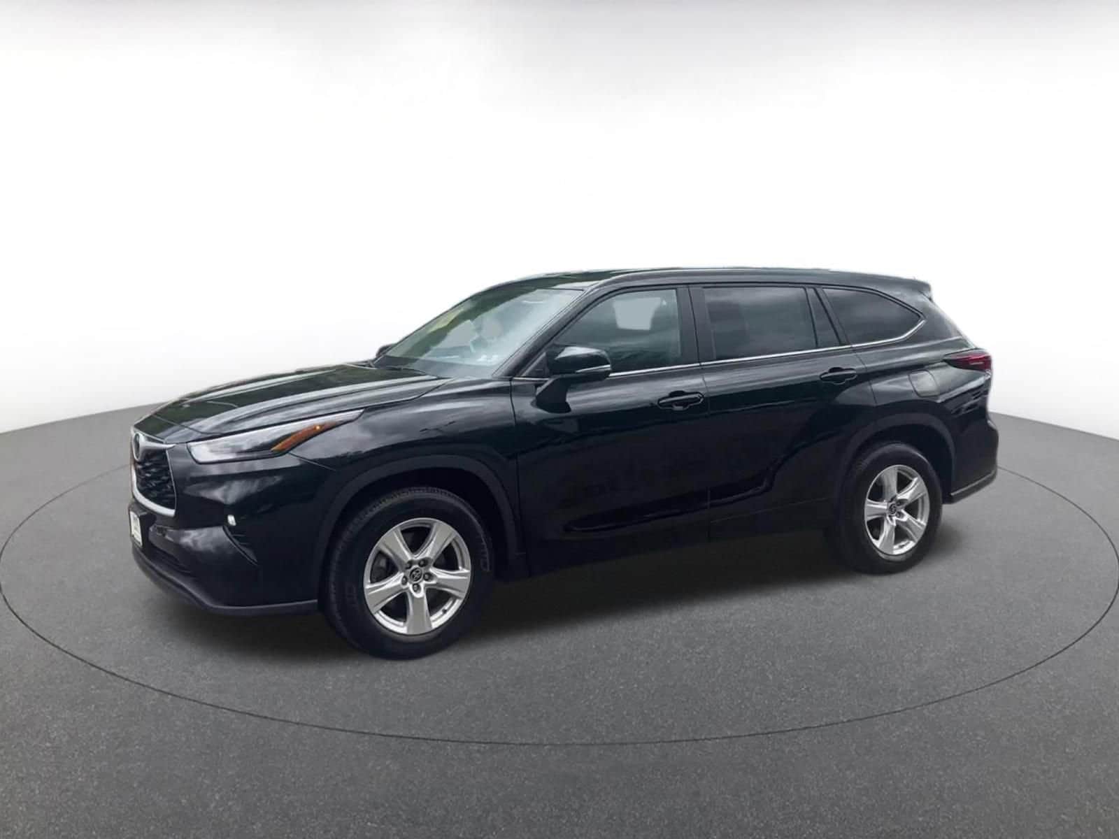 Thumbnail: 2025 Toyota Highlander - 8