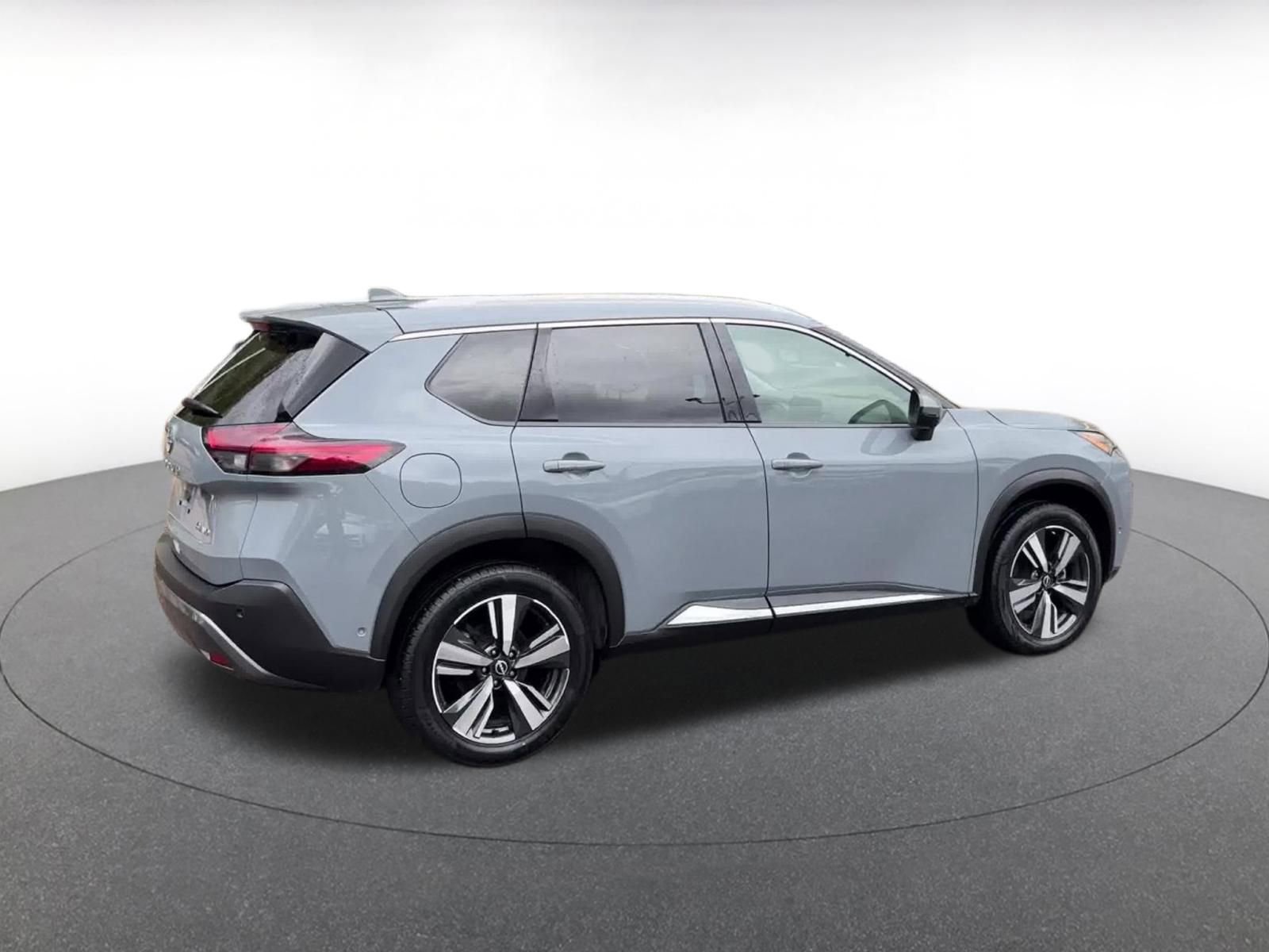 Thumbnail: 2023 Nissan Rogue - 15