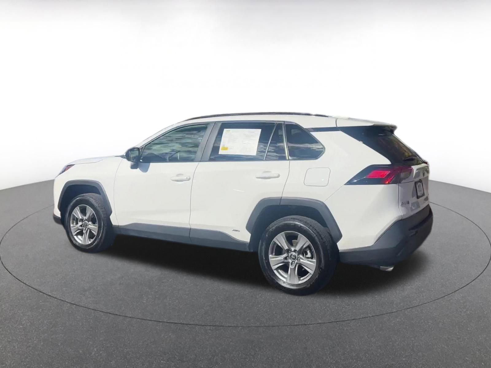 Thumbnail: 2025 Toyota RAV4 - 10