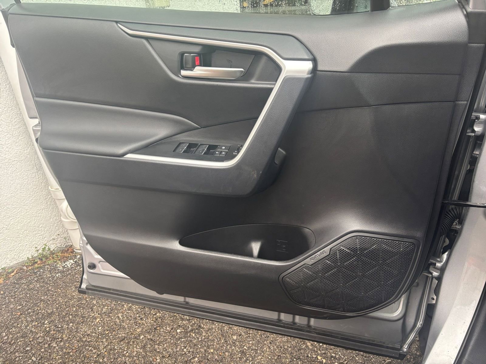 Thumbnail: 2025 Toyota RAV4 - 20