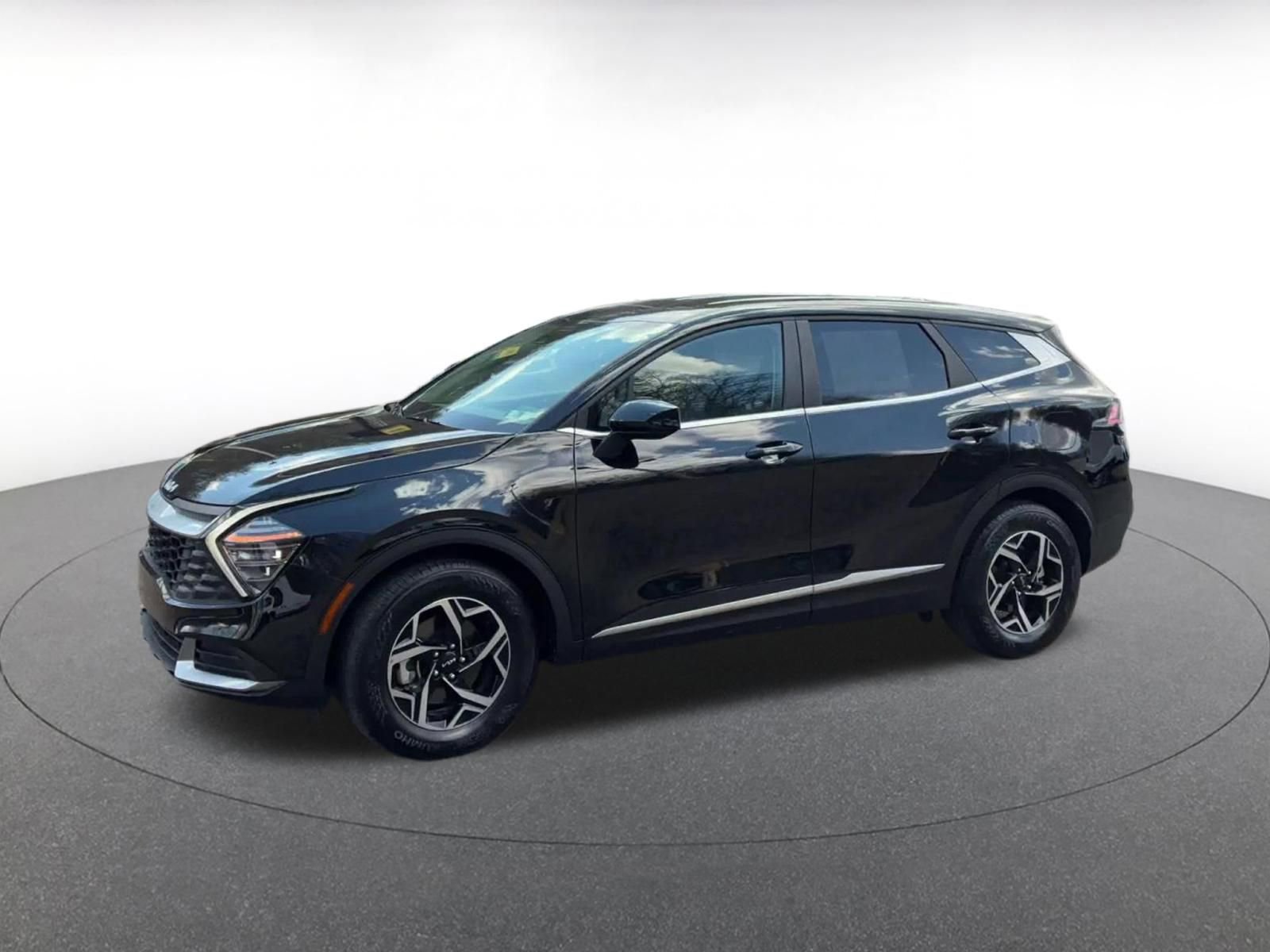 Thumbnail: 2025 Kia Sportage - 8