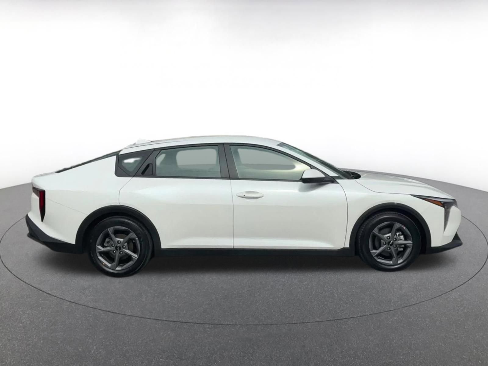 Thumbnail: 2025 Kia K4 - 16
