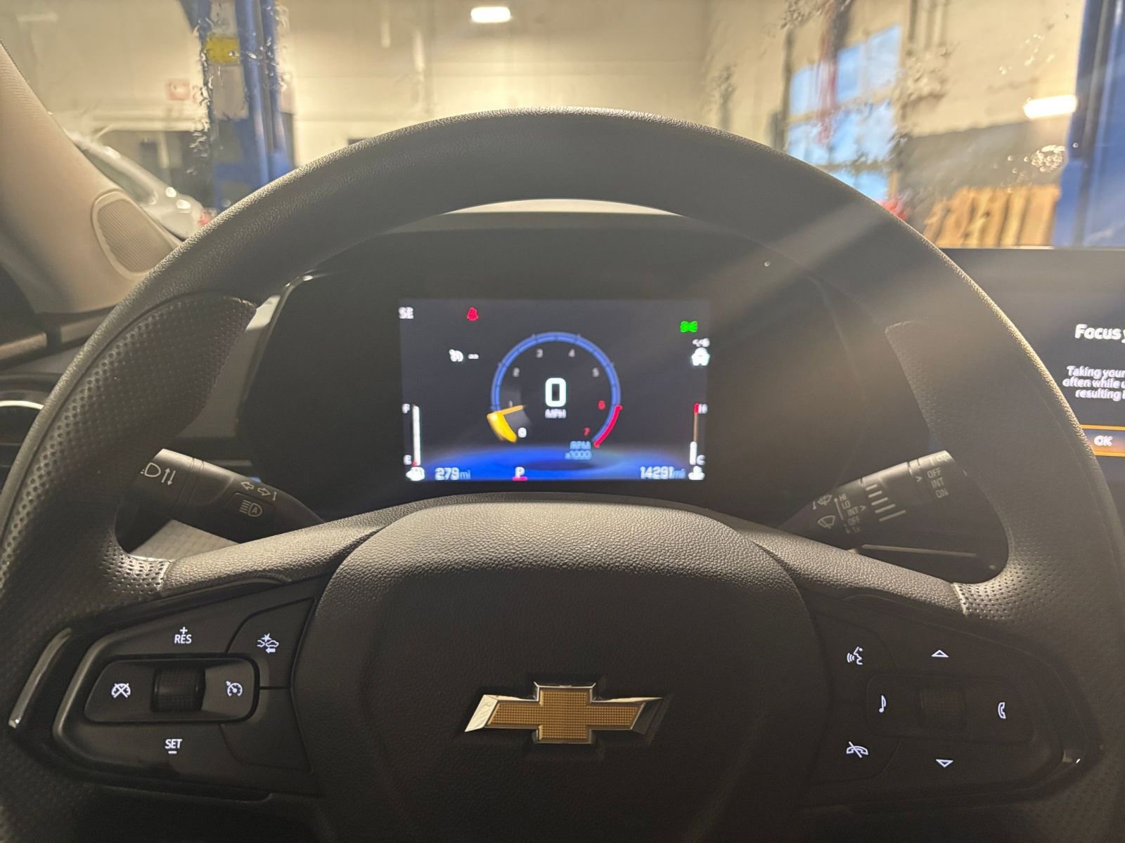 Thumbnail: 2025 Chevrolet Trax - 27