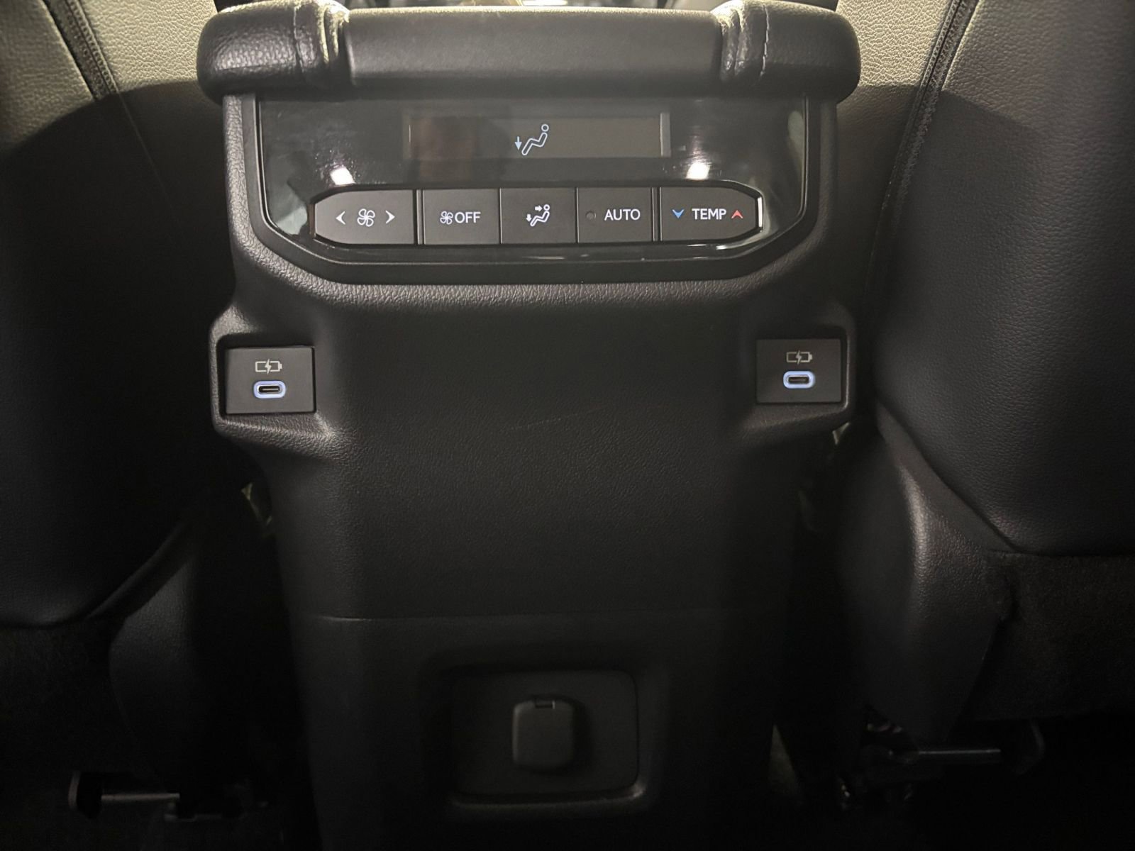 Thumbnail: 2025 Toyota Grand Highlander - 27