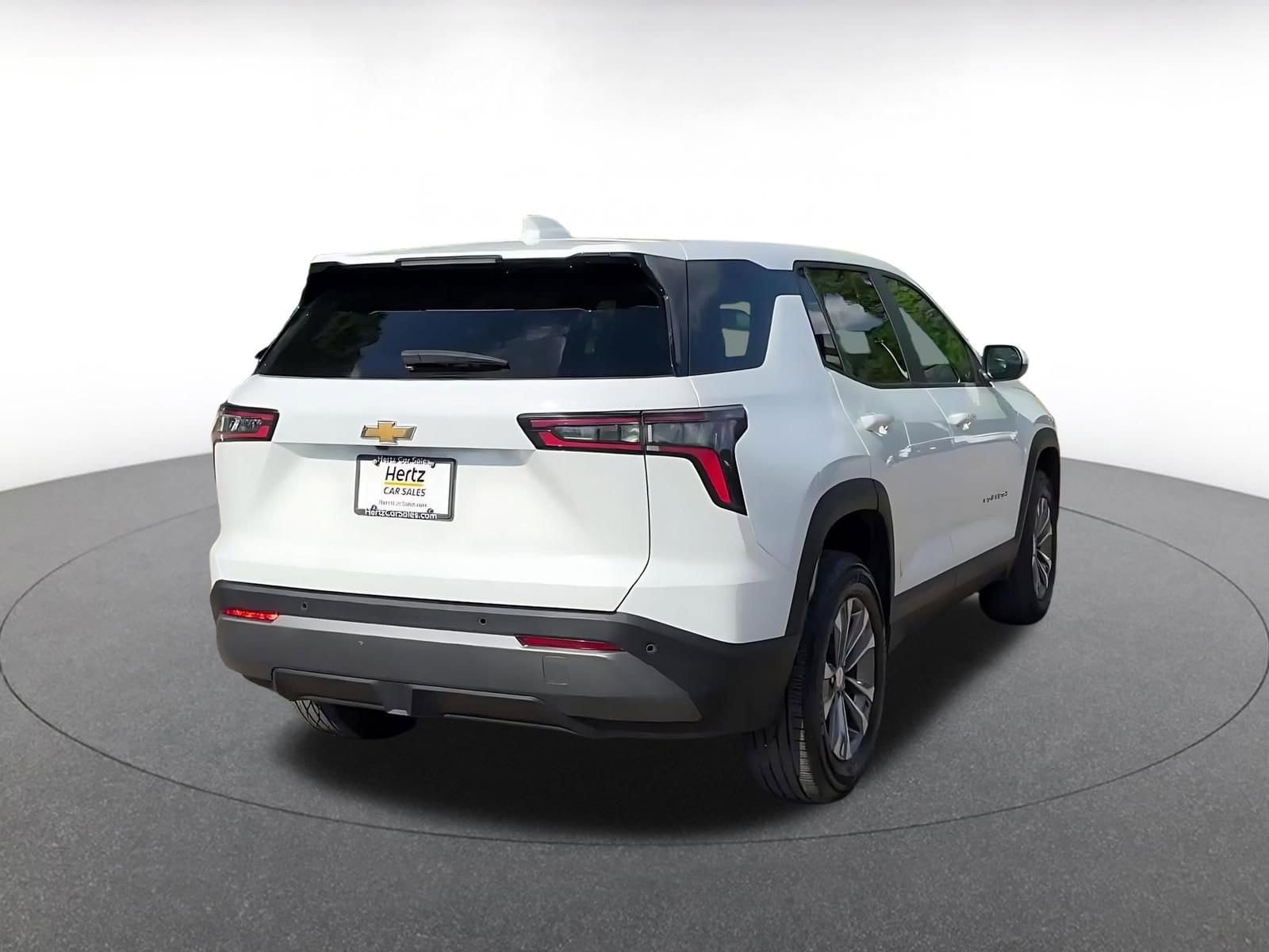 Thumbnail: 2025 Chevrolet Equinox - 15
