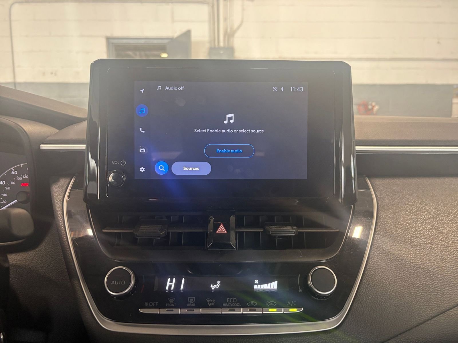 Thumbnail: 2025 Toyota Corolla - 20