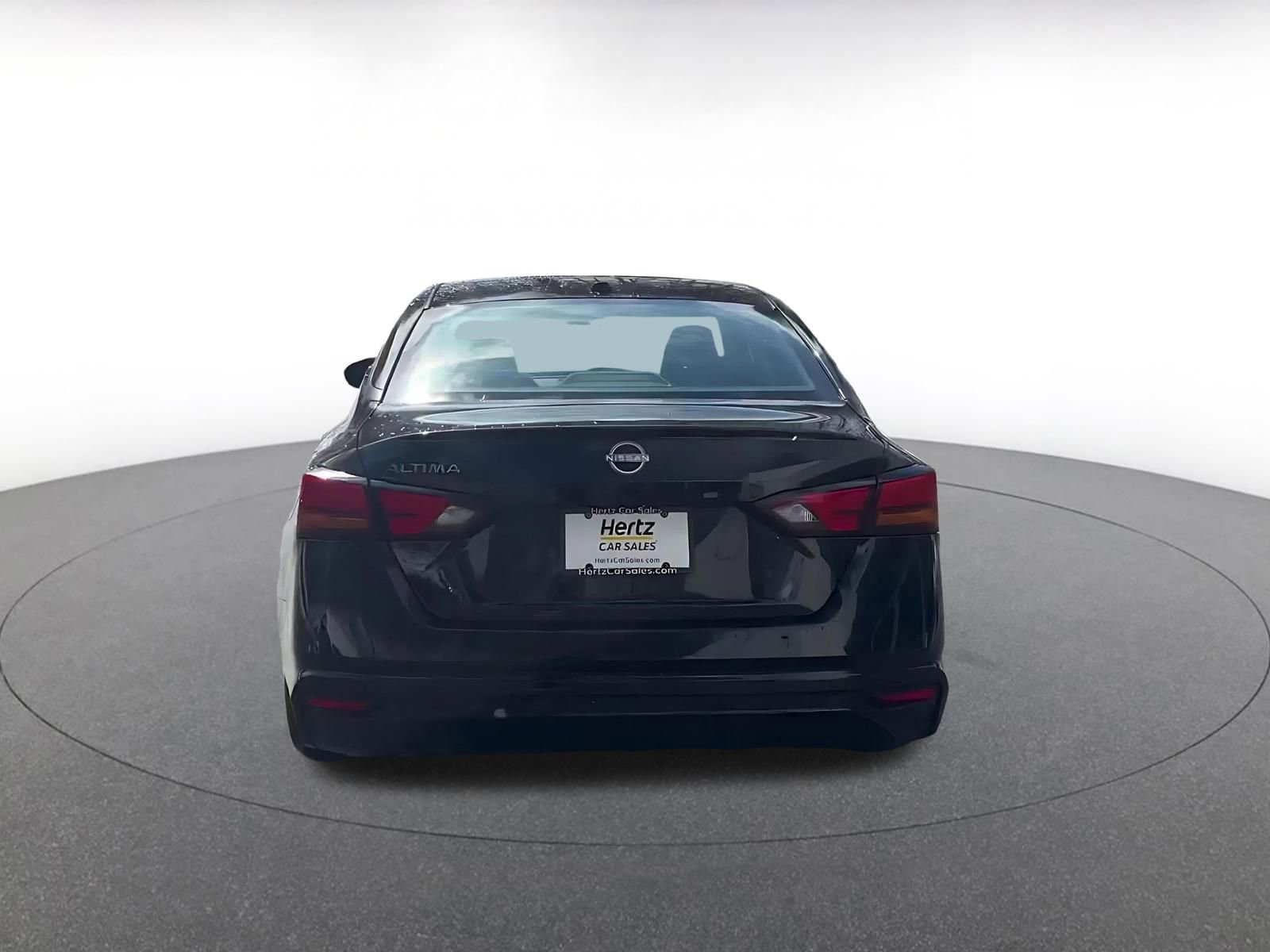 Thumbnail: 2025 Nissan Altima - 12