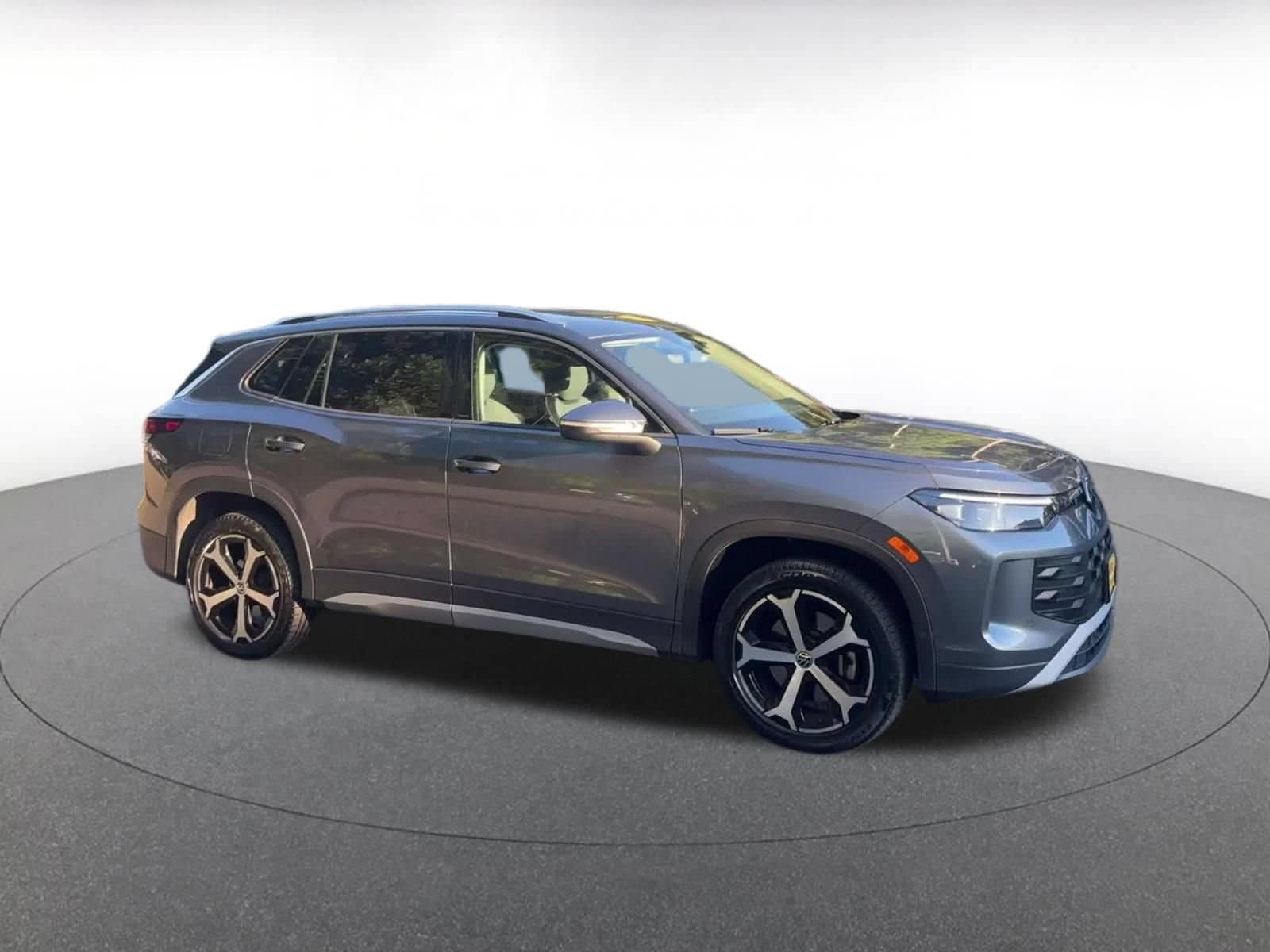 Thumbnail: 2026 Volkswagen Tiguan - 2
