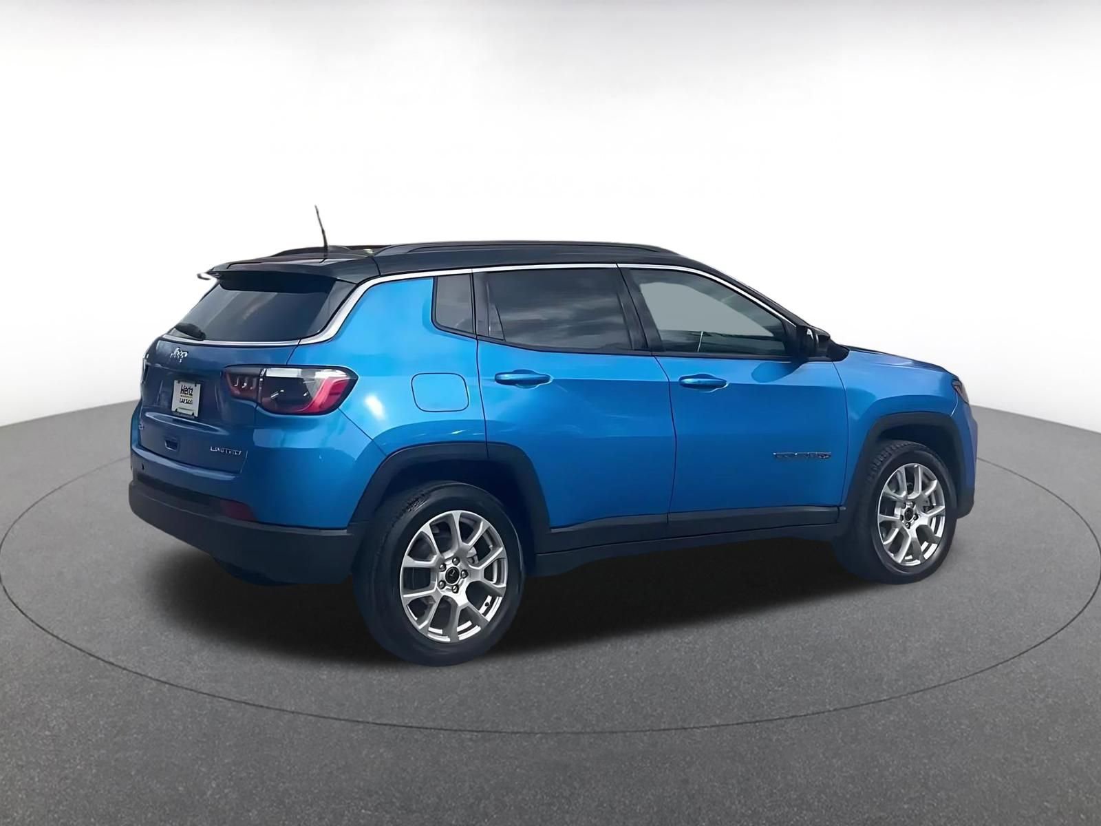 Thumbnail: 2025 Jeep Compass - 15