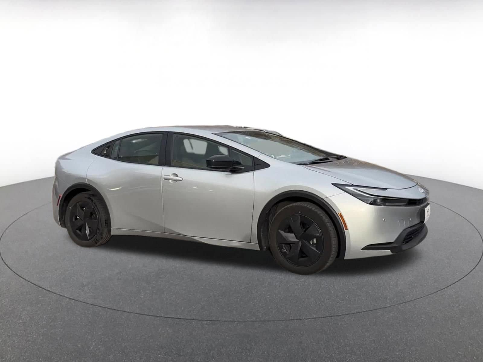 Thumbnail: 2025 Toyota Prius - 2