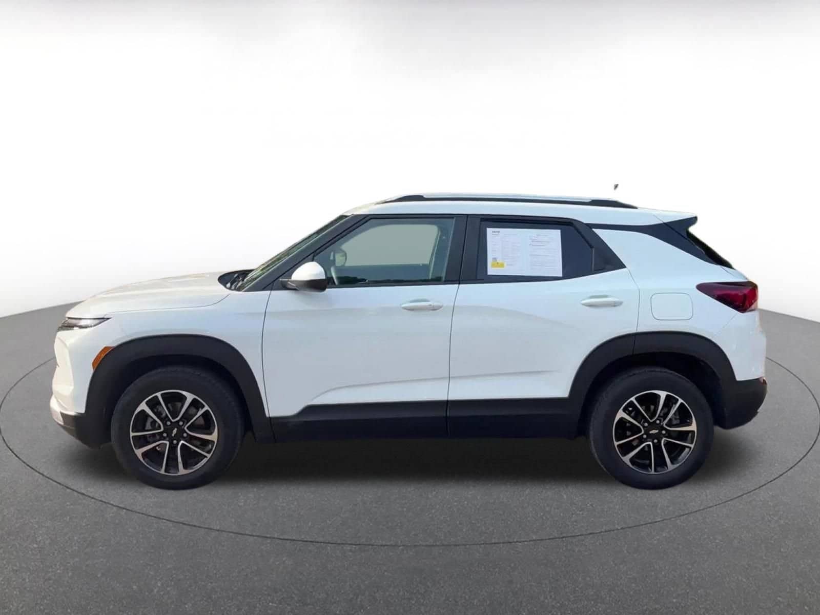 Thumbnail: 2025 Chevrolet TrailBlazer - 9