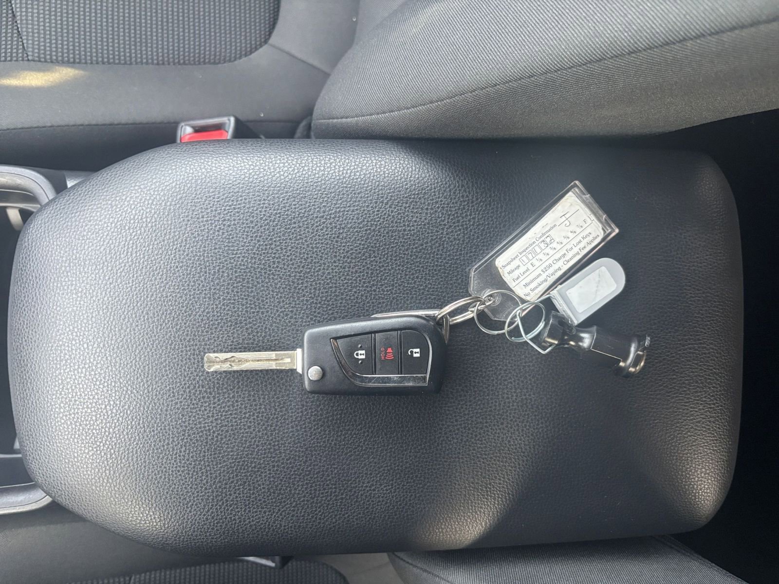 Thumbnail: 2025 Toyota RAV4 - 21