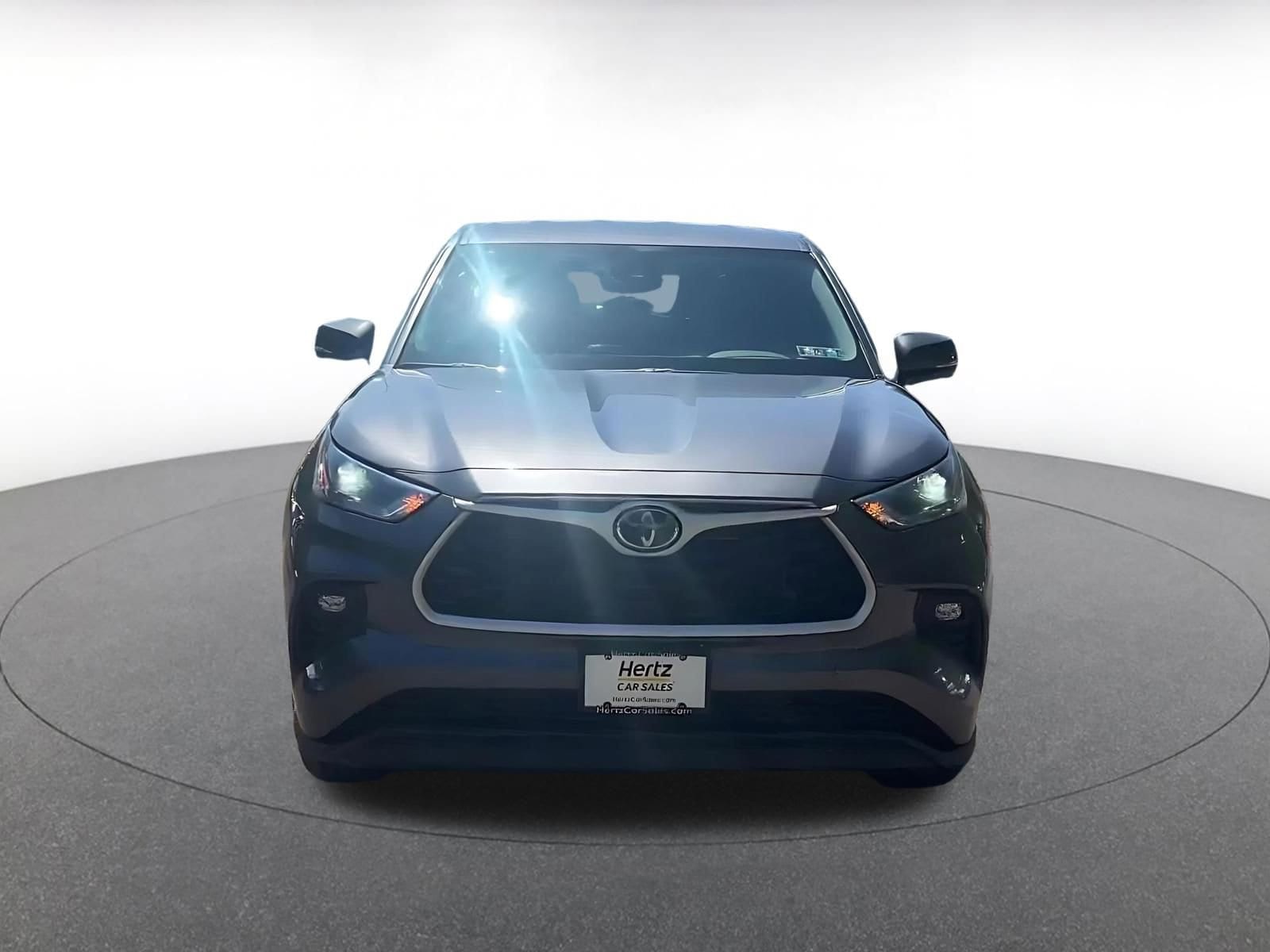 Thumbnail: 2025 Toyota Highlander - 4