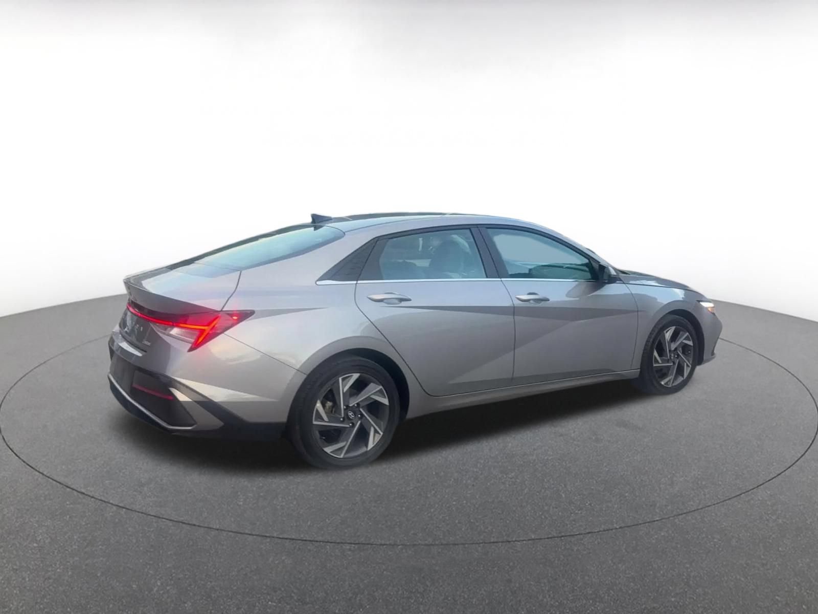 Thumbnail: 2025 Hyundai Elantra - 13