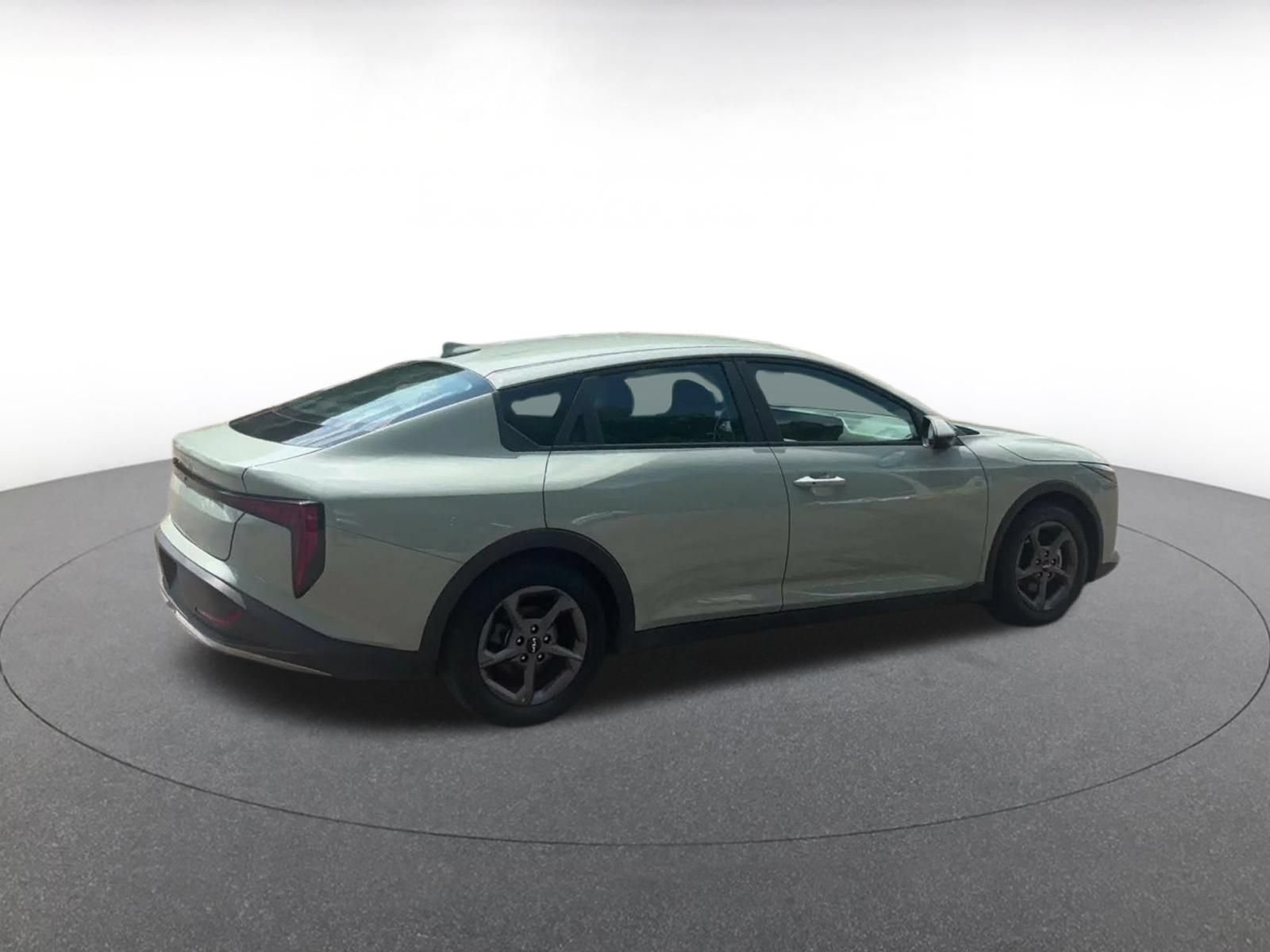 Thumbnail: 2025 Kia K4 - 12