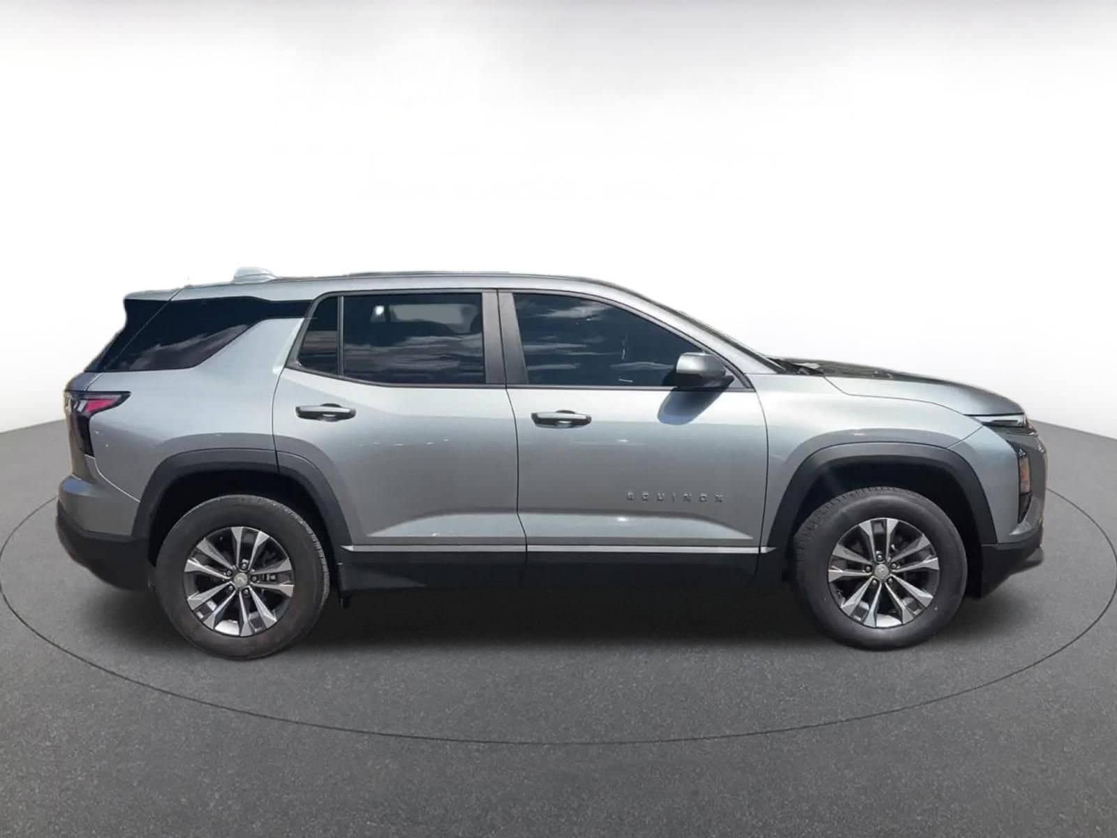 Thumbnail: 2025 Chevrolet Equinox - 16